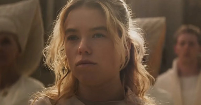 Supergirl Trailer Shows 1 Thing DCU Movie Does Better Than Woman of Tomorrow Comic Supergirl Trailer Shows 1 Thing DCU Movie Does Better Than Woman of Tomorrow Comic