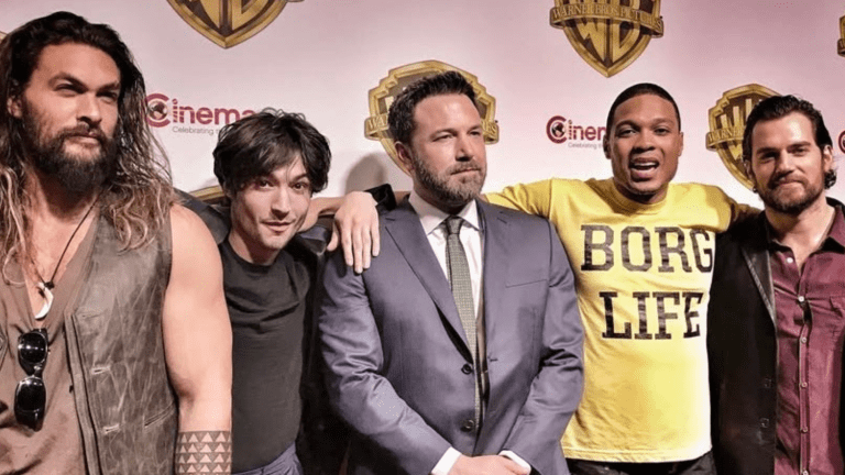 Zack Snyder Posts Justice League Cast Photo As Fans Call To Restore The SnyderVerse Zack Snyder Posts Justice League Cast Photo As Fans Call To Restore The SnyderVerse