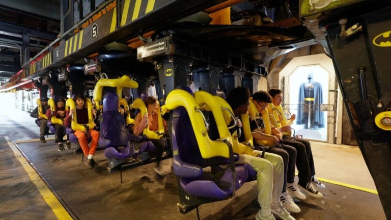 DC Studios Is Trying to Move to Other Theme Parks DC Studios Is Trying to Move to Other Theme Parks