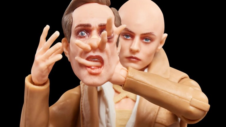 Hasbro’s New ‘Deadpool & Wolverine’ Figures Let Cassandra Nova Do That Horrifying Face Thing Hasbro’s New ‘Deadpool & Wolverine’ Figures Let Cassandra Nova Do That Horrifying Face Thing