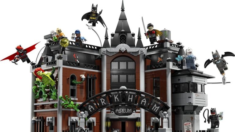 LEGO Reveals Batman Arkham Asylum Set LEGO Reveals Batman Arkham Asylum Set