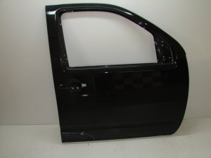 PRAVE PREDNE DVERE NISSAN NAVARA D40 05- PRAVE PREDNE DVERE NISSAN NAVARA D40 05-