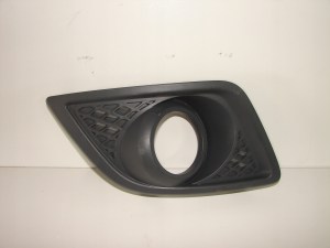 PRAVÁ LIŠTA MRIEŽKA NÁRAZNÍKA FORD FIESTA MK6 05-08 PRAVÁ LIŠTA MRIEŽKA NÁRAZNÍKA FORD FIESTA MK6 05-08