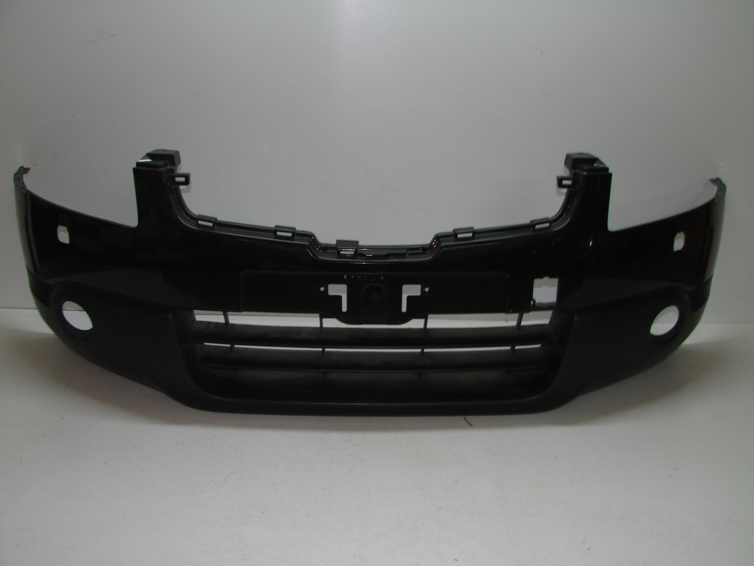 PREDNÝ NÁRAZNÍK NISSAN QASHQAI 06-09 POD XENON