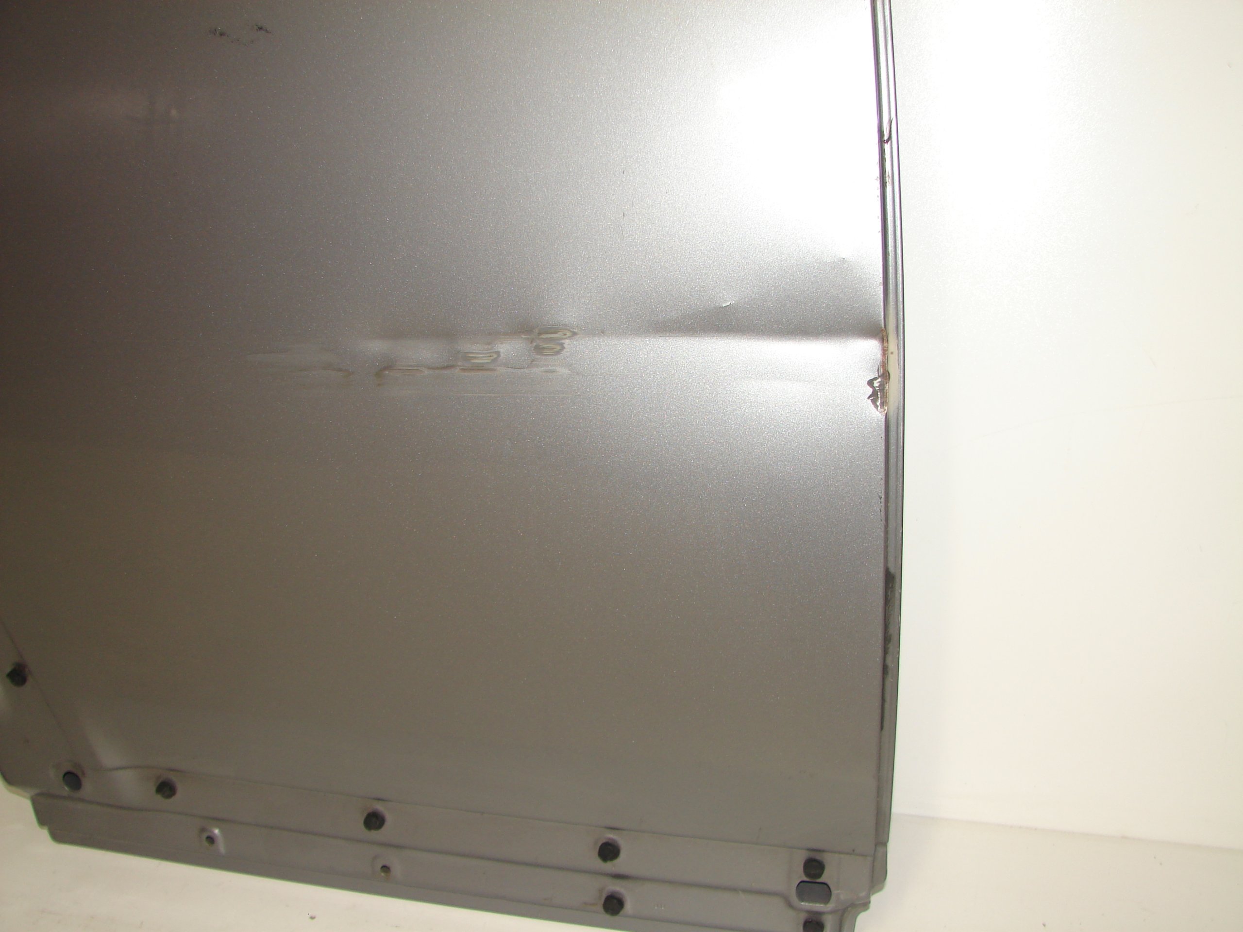 PRAVE ZADNE DVERE LAND ROVER DISCOVERY 04-16