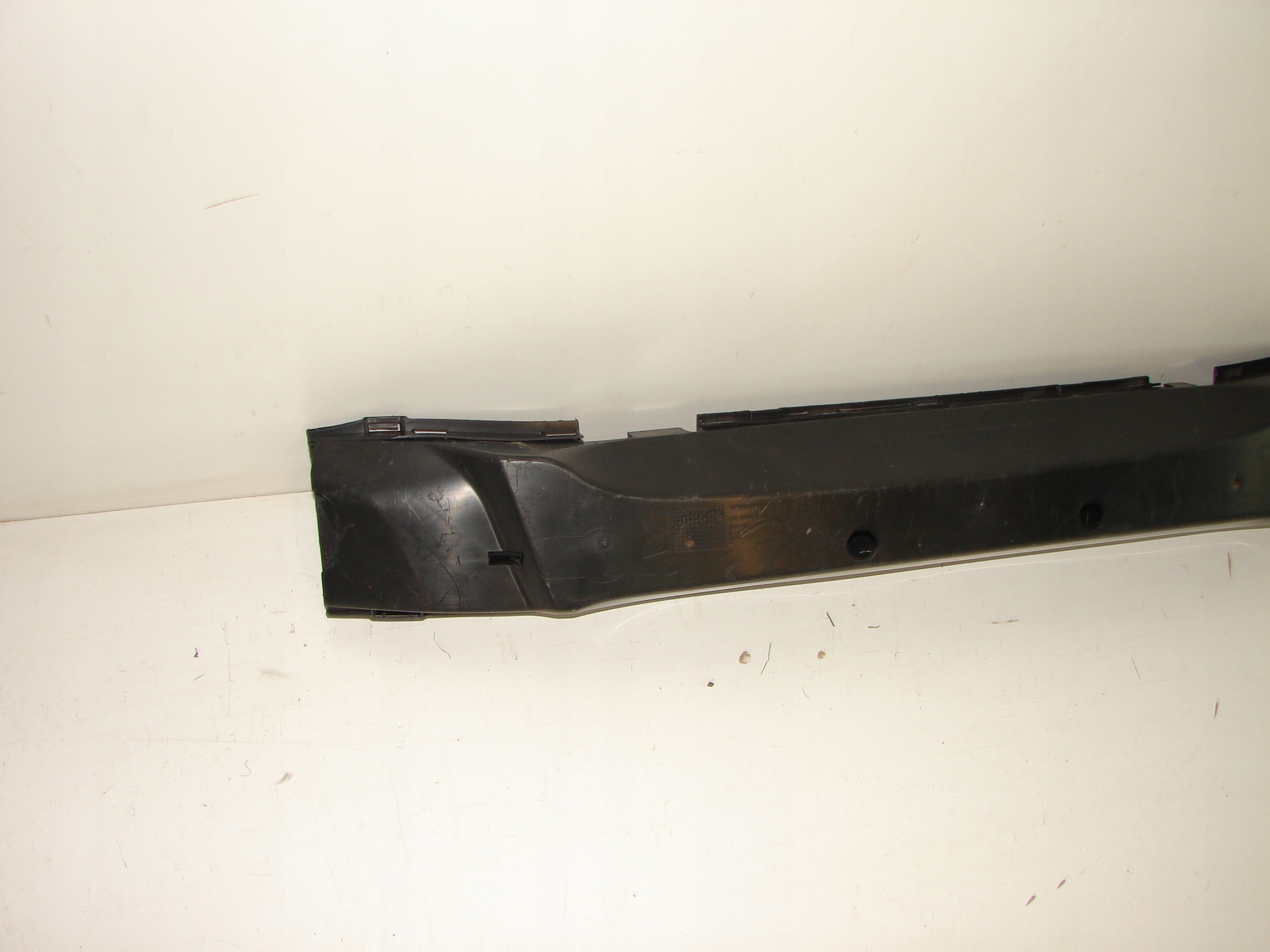 VYSTUHA PREDNEHO NARAZNIKA VOLVO S40 V50 07-