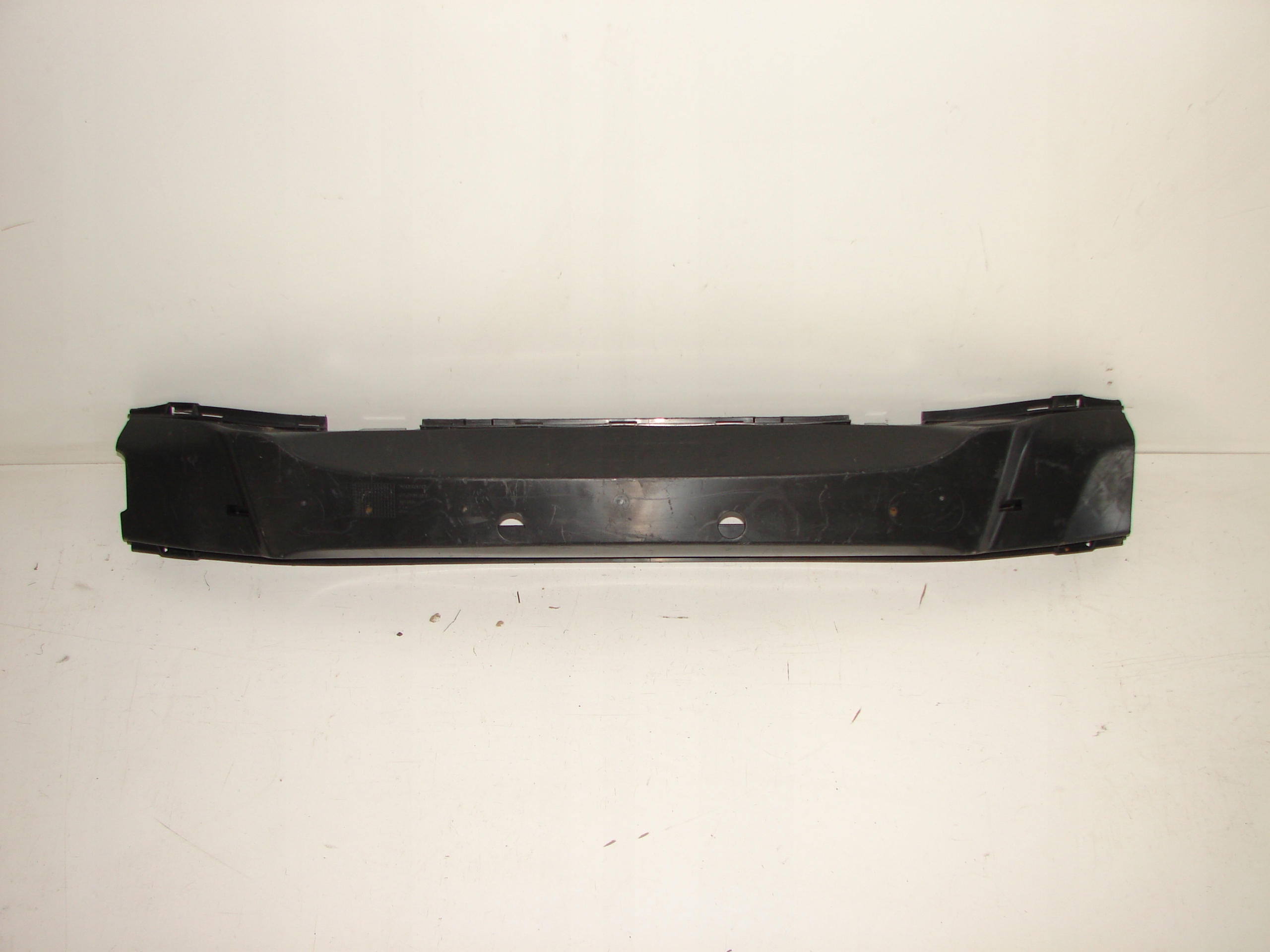 VYSTUHA PREDNEHO NARAZNIKA VOLVO S40 V50 07-