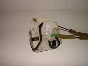 ZAMOK PRAVYCH ZADNYCH DVERI MAZDA 3 09-13 ZAMOK PRAVYCH ZADNYCH DVERI MAZDA 3 09-13