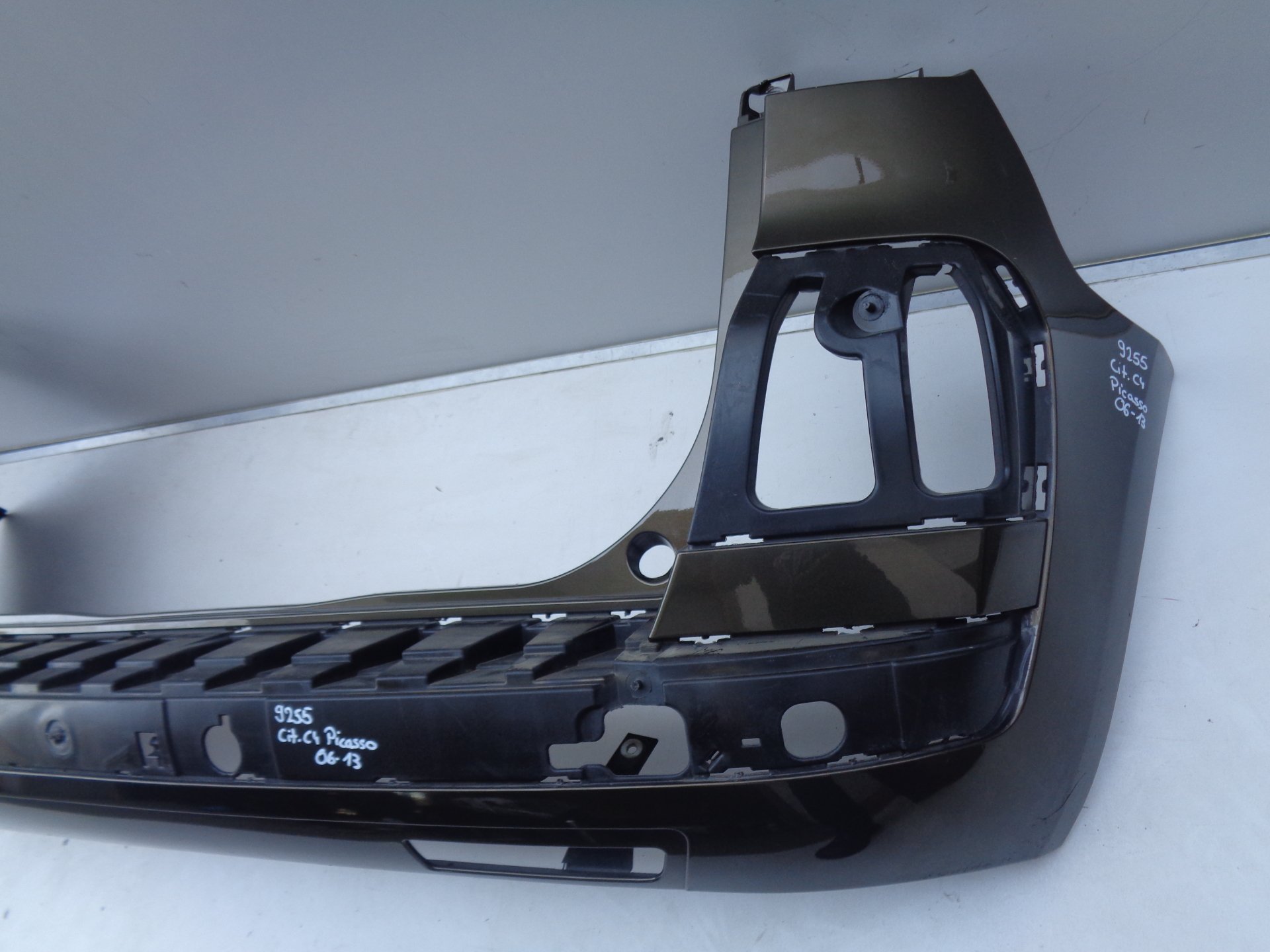 ZADNÝ NÁRAZNÍK CITROEN C4 PICASSO 06-13 NR 9255