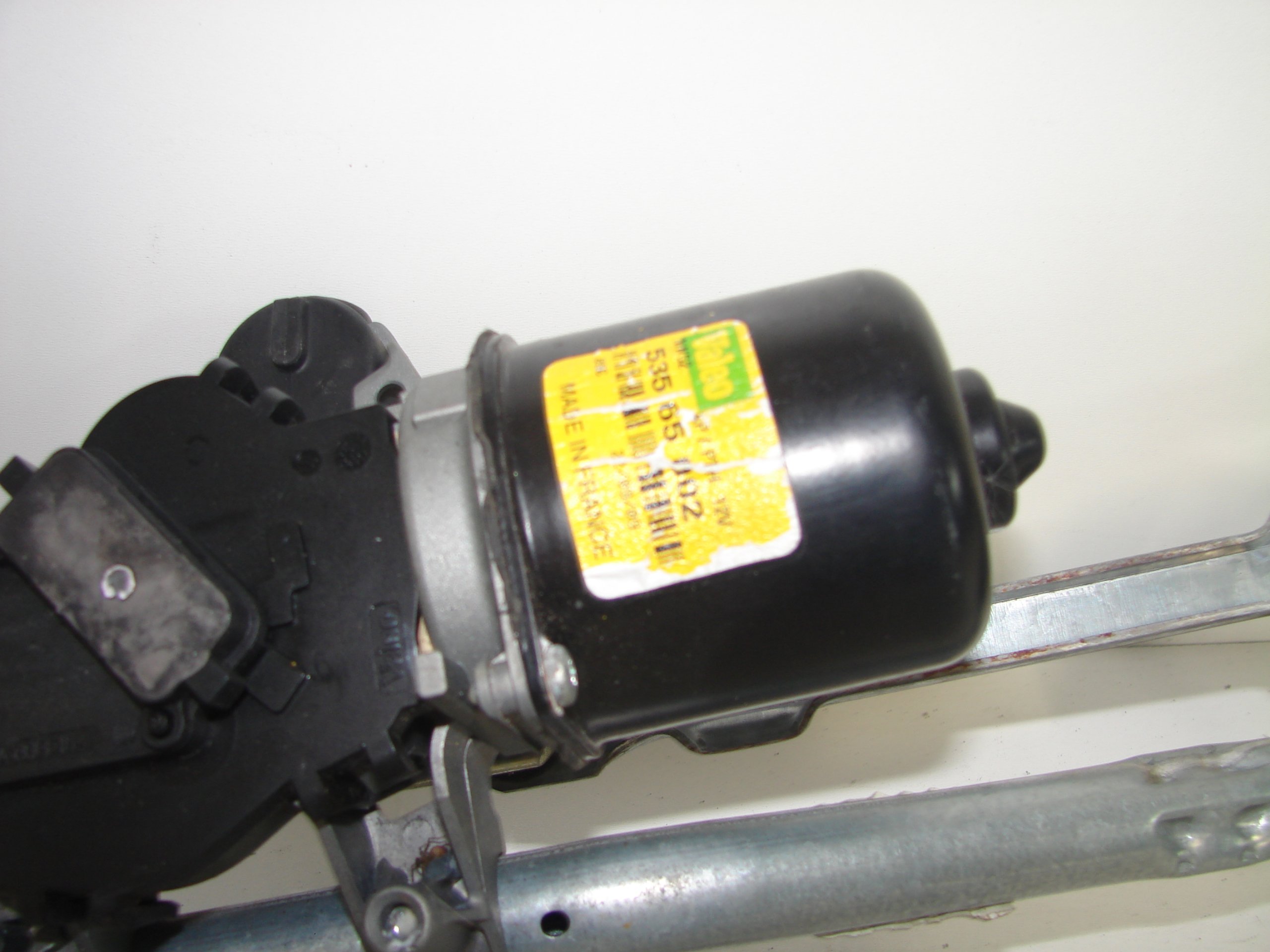 MOTORCEK PREDNYCH STIERACOV PEUGEOT 107