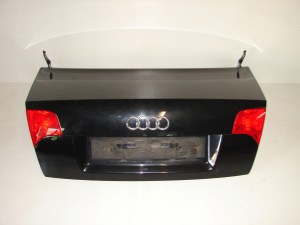 ZADNÁ KAPOTA AUDI A4 B7 04-07 SDN ZADNÁ KAPOTA AUDI A4 B7 04-07 SDN