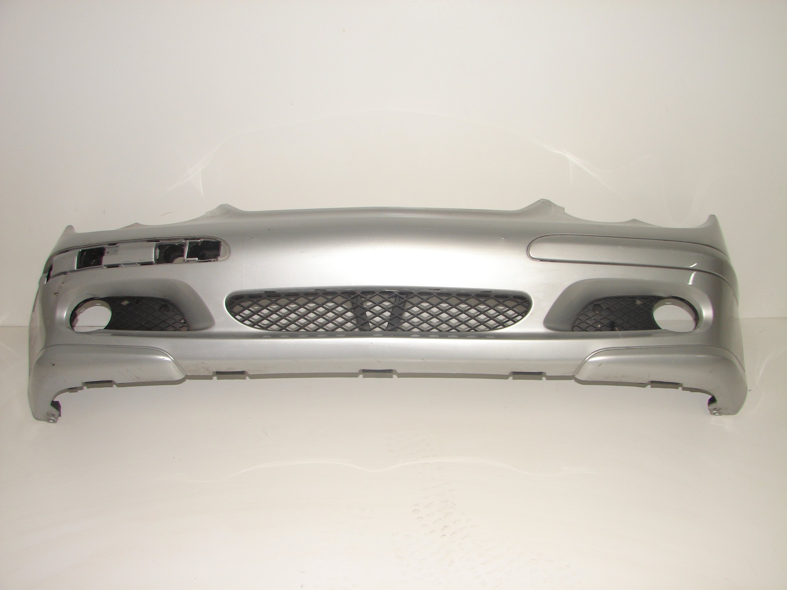 PREDNÝ NÁRAZNÍK MERCEDES W203 SPORTCOUPE 00-
