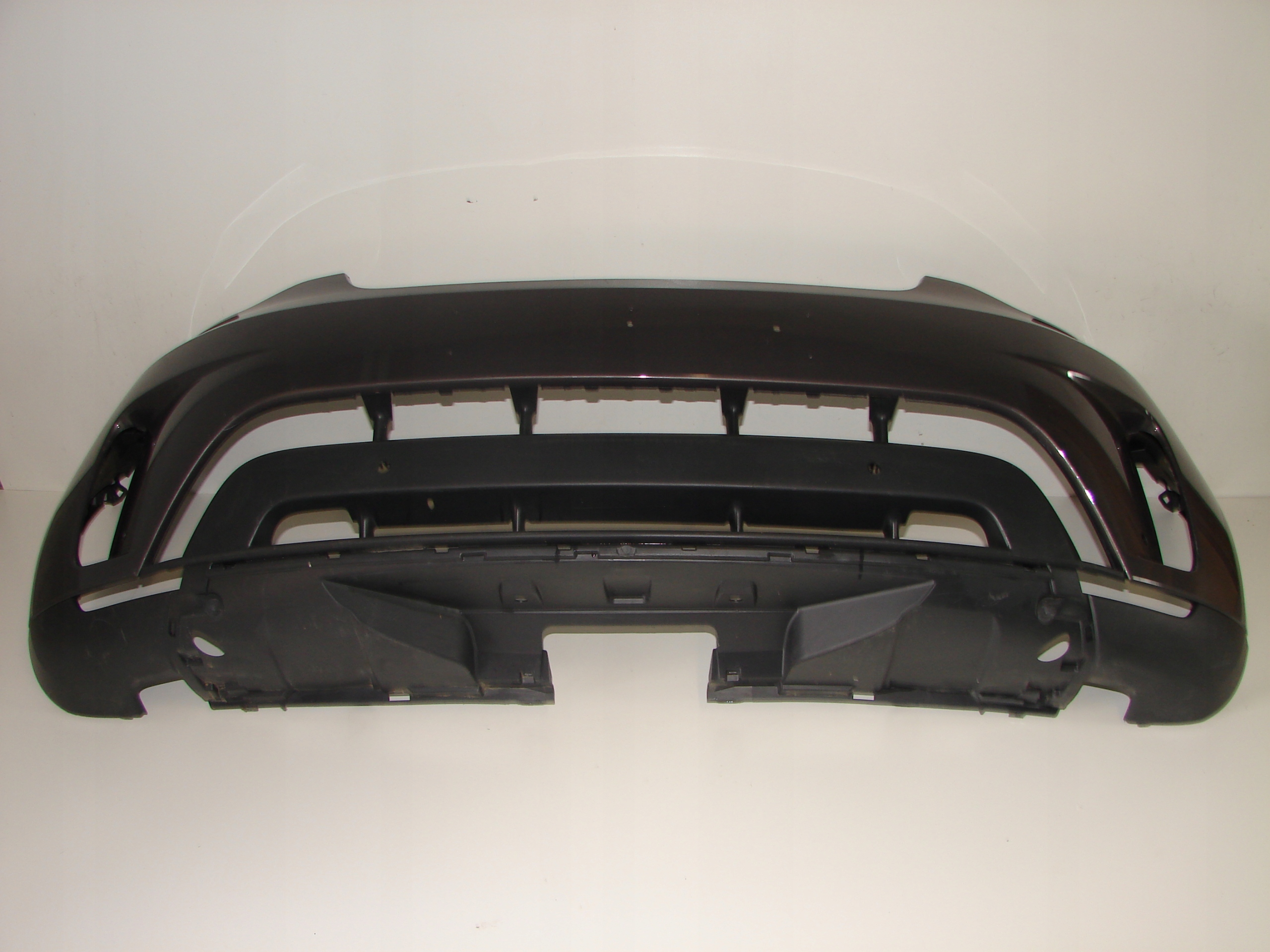 PREDNÝ NÁRAZNÍK LAND ROVER DISCOVERY V 16-