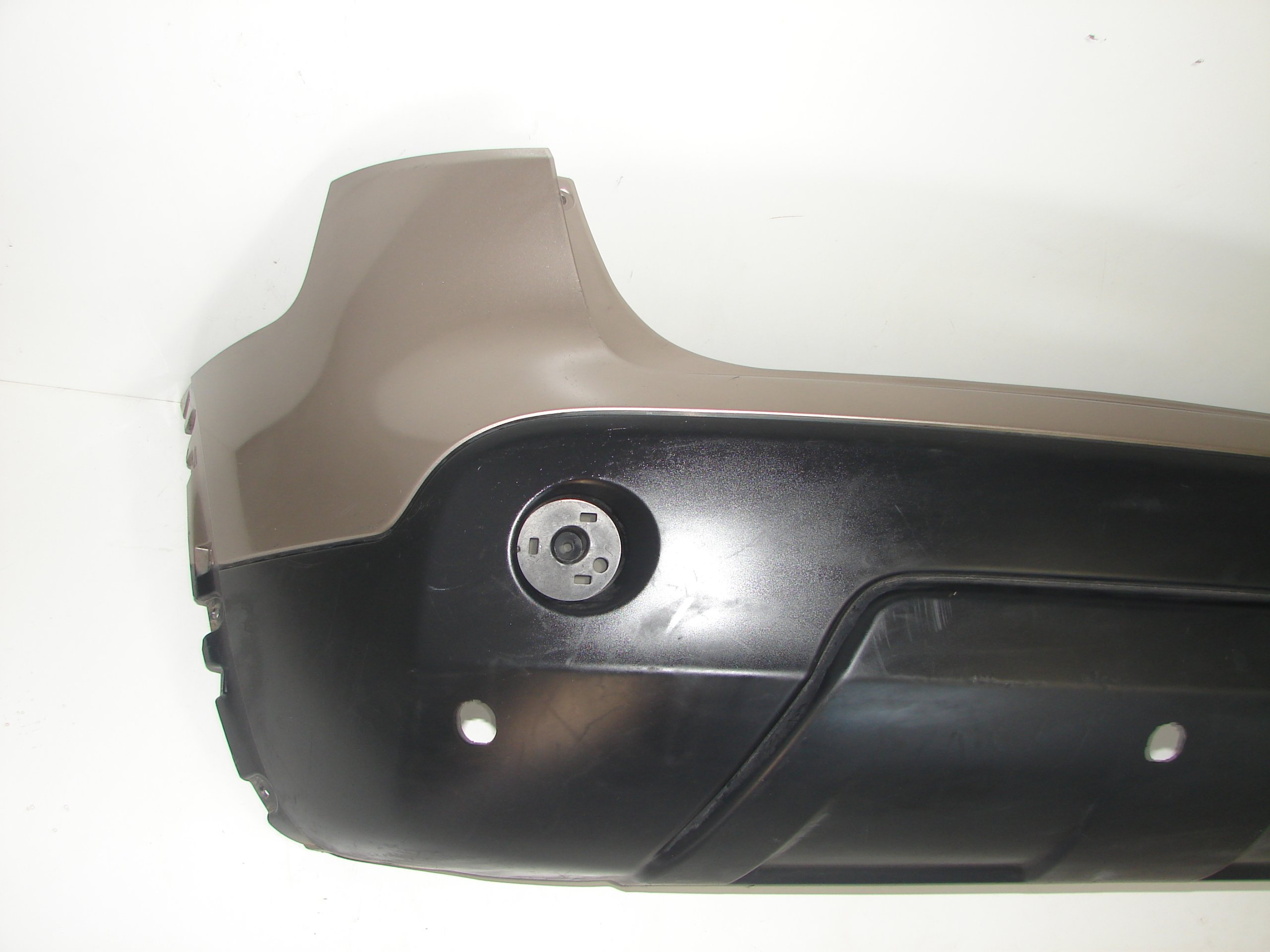 ZADNÝ NÁRAZNÍK NISSAN QASHQAI 06-09