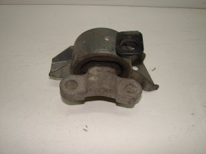 SILENBLOK DRZIAK MOTORA OPEL CORSA D PRAVA 13130739 SILENBLOK DRZIAK MOTORA OPEL CORSA D PRAVA 13130739