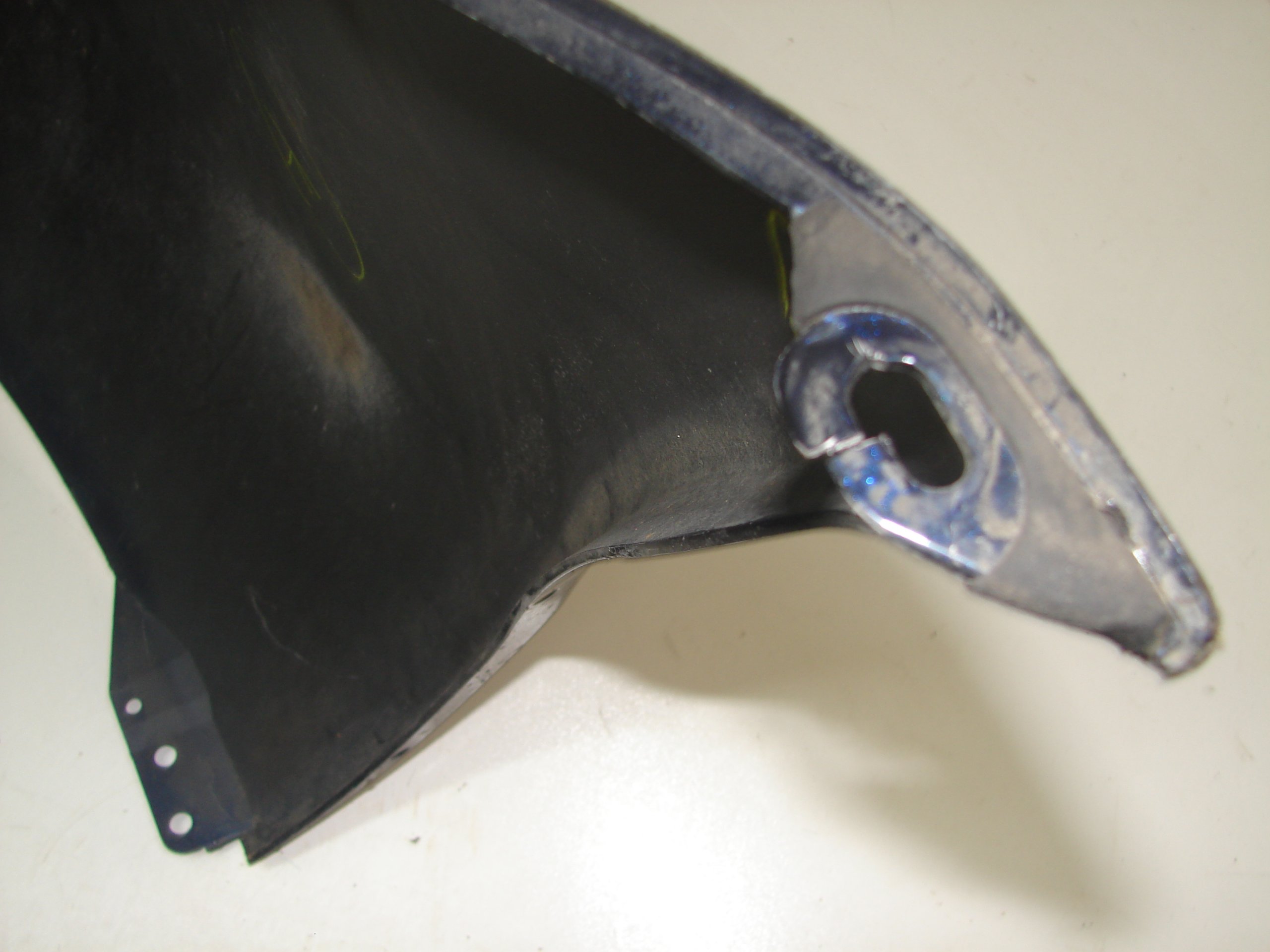 ZADNÝ NÁRAZNÍK MAZDA 6 VI GG GY 05-07 SEDAN