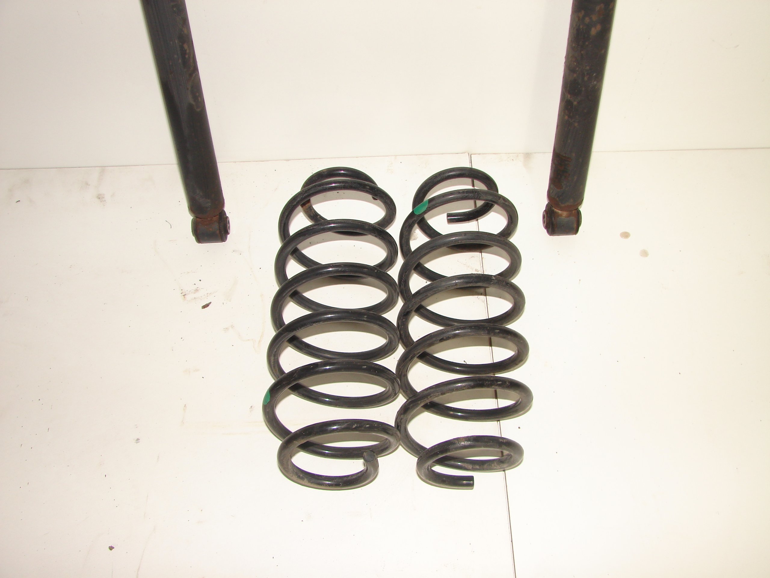 ZADNE STRUNY PRUZINY PEUGEOT 107 C1 AYGO 05-12