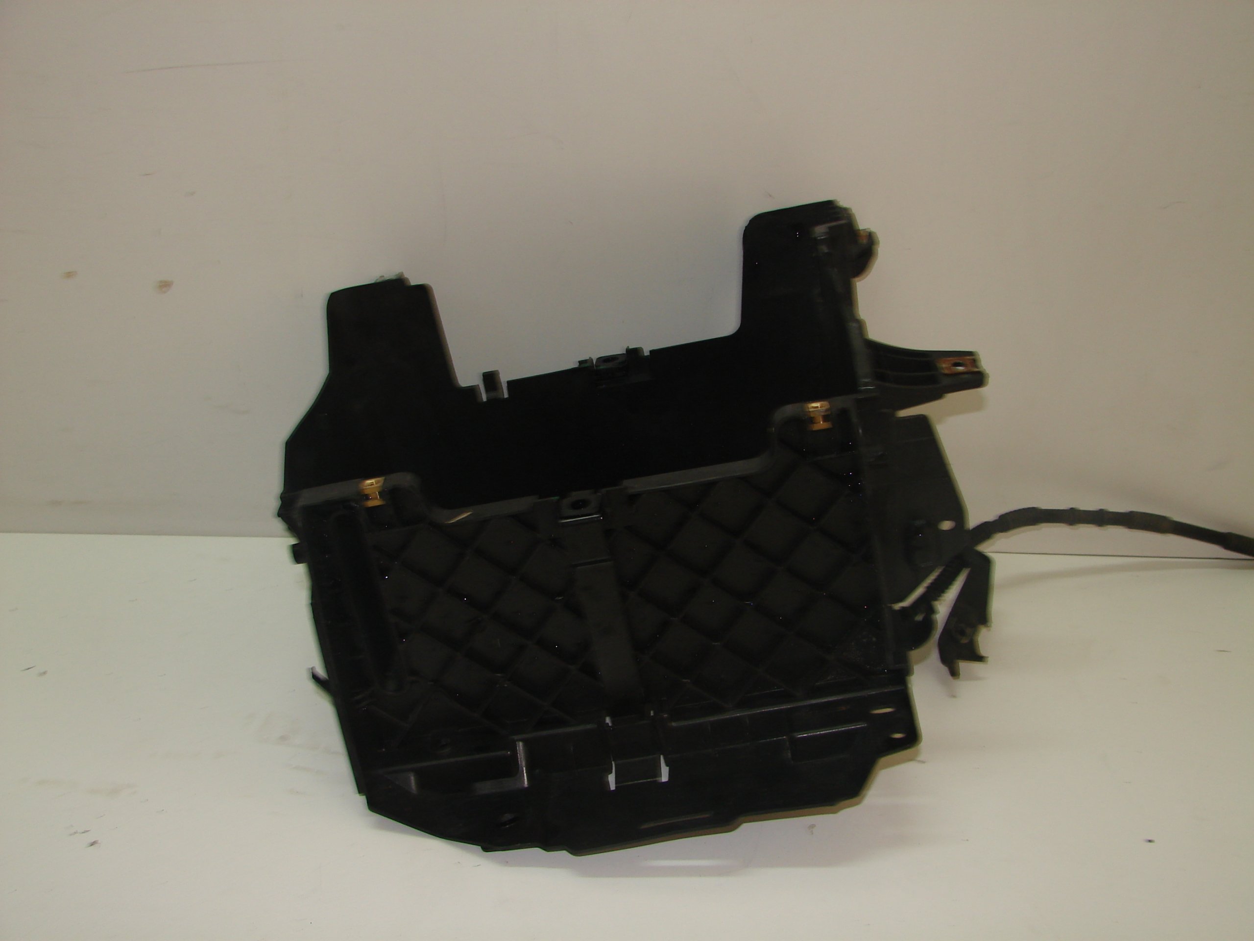 OBAL DRZIAK AUTOBATERIE MEGANE III 244460002R