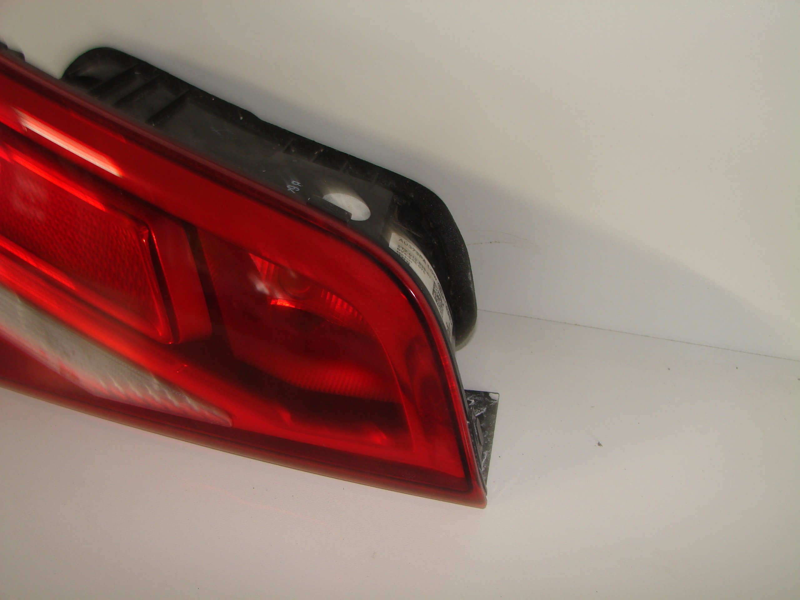 LAVE ZADNE SVETLO AUDI A3 8V LIFT 16- 5 DVERE