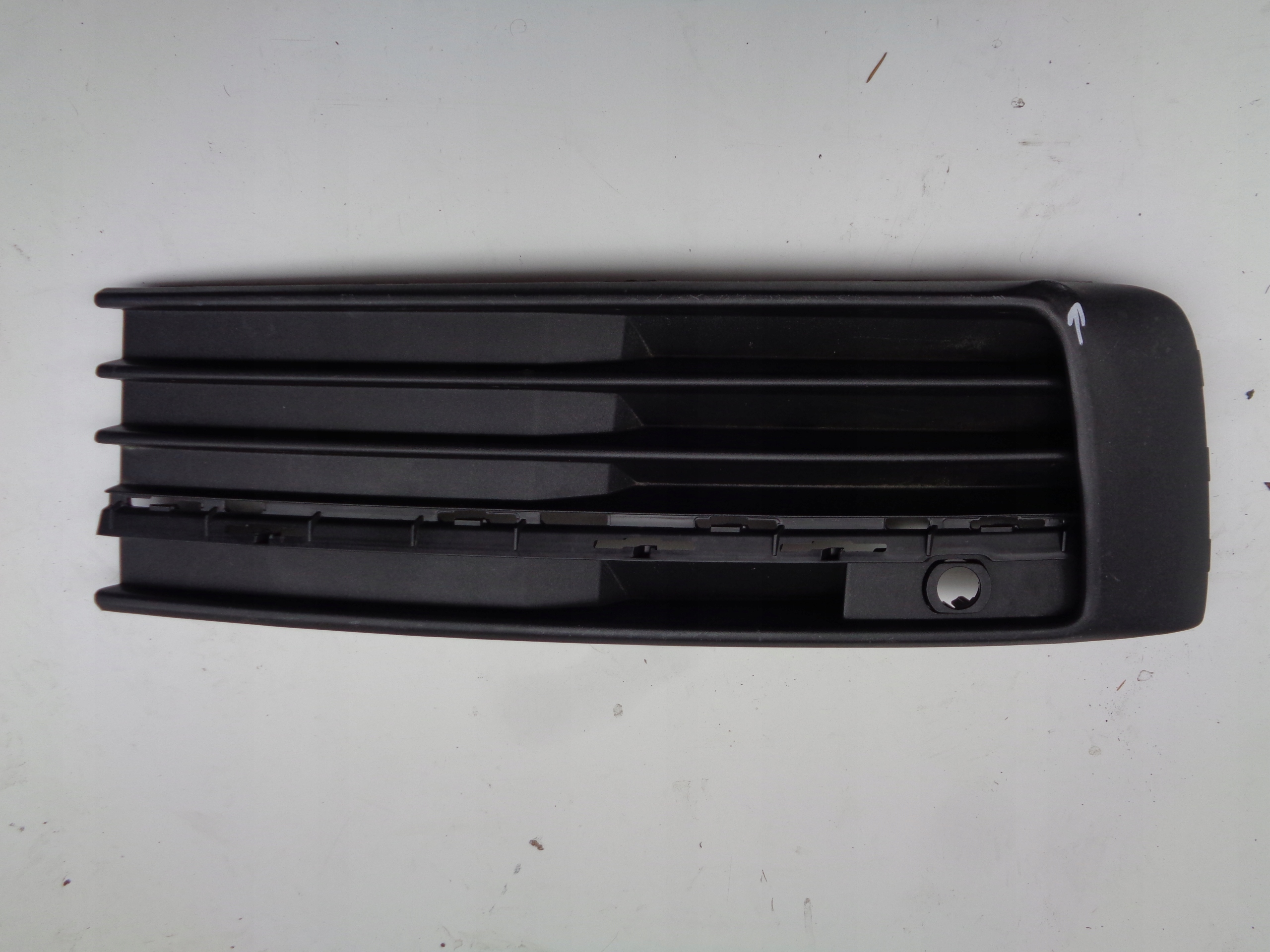 ĽAVÁ LIŠTA NÁRAZNÍKA  VW T6 7E0 15-