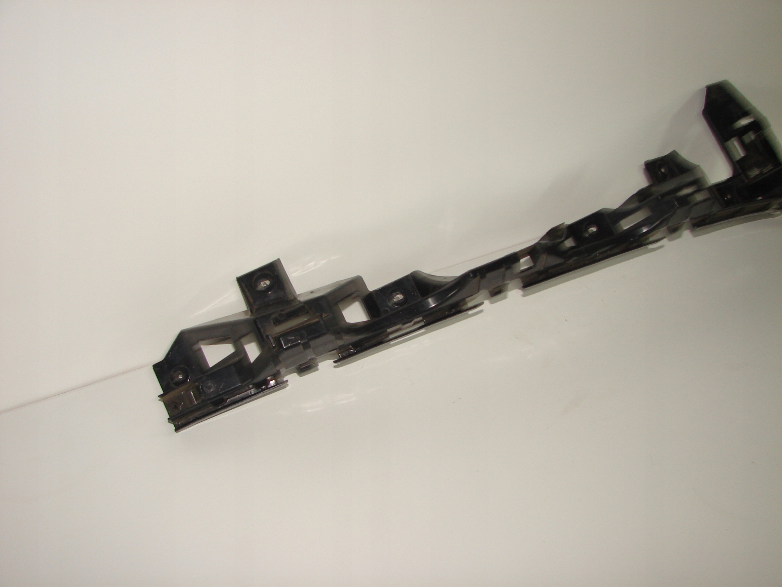 LAVA LISTA ZADNEHO NARAZNIKA OPEL CASCADA 13-