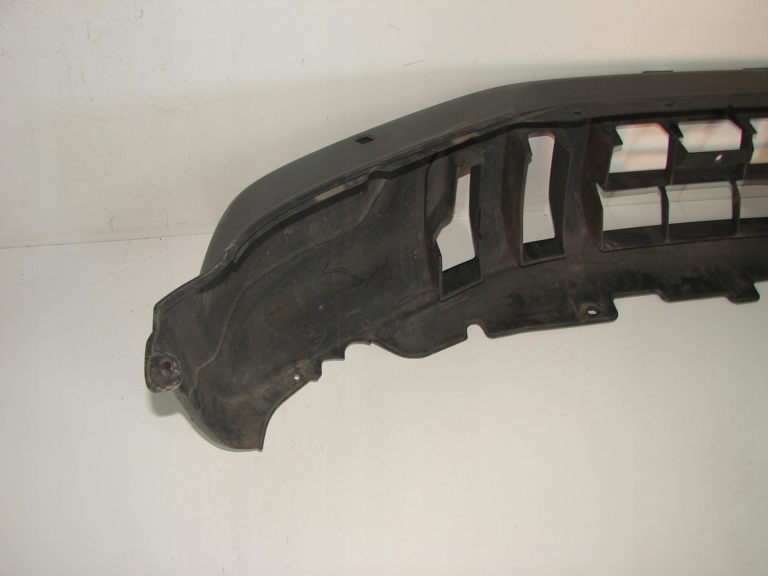 PREDNÝ NÁRAZNÍK HONDA CRV I 95-99