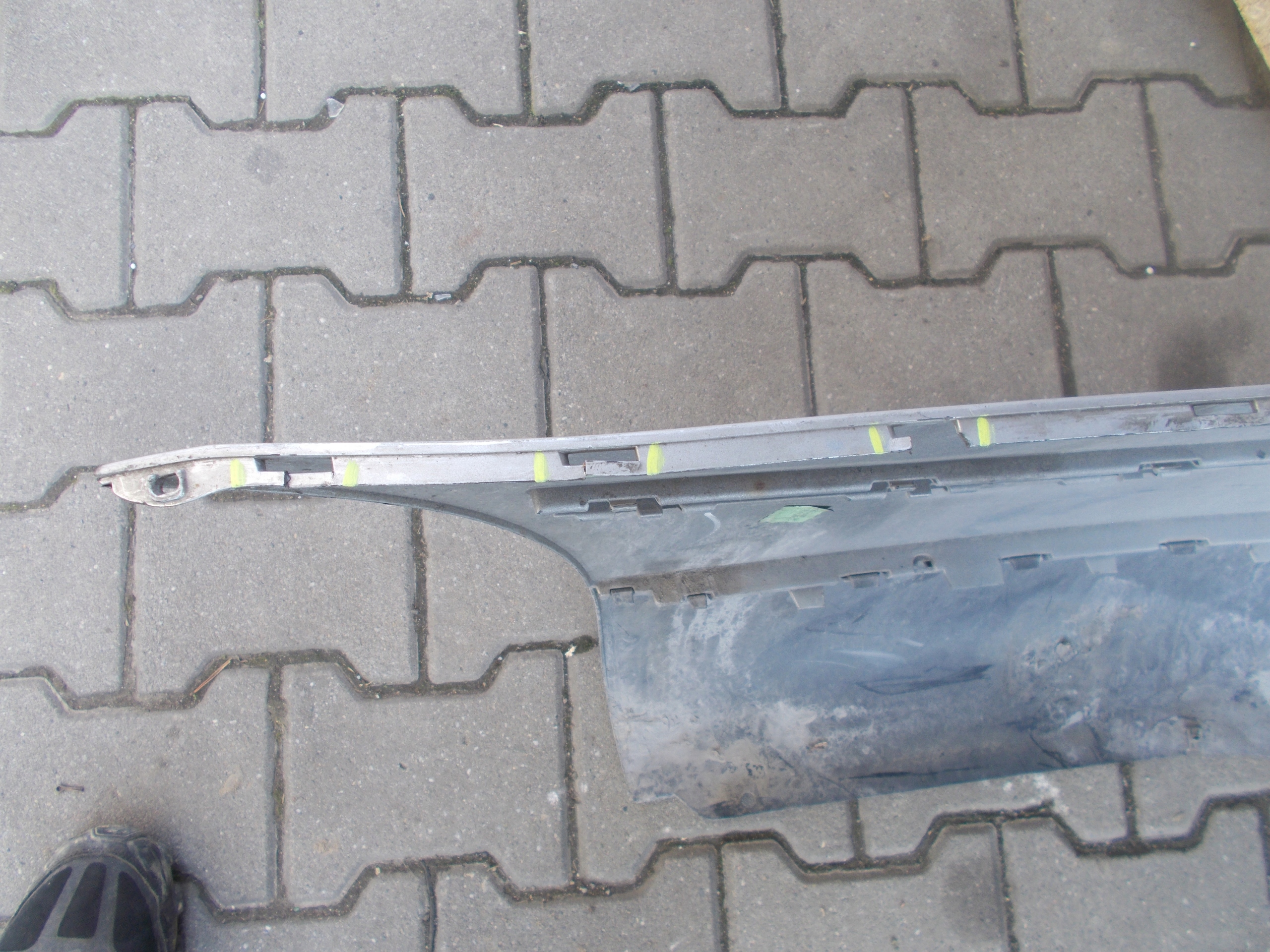 ZADNÝ NÁRAZNÍK Vw PASSAT  B6 Kombi PDC