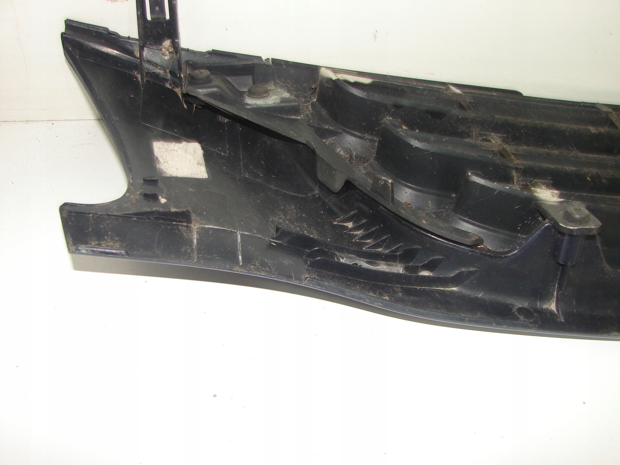MRIEZKA LISTA TOYOTA AVENSIS T22 97-99