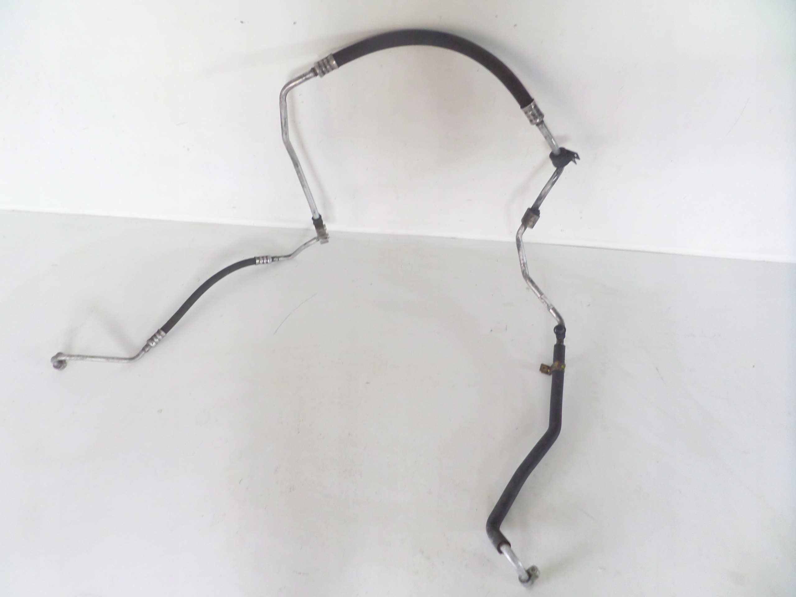 HADICA TRUBKA KLIMATIZACIE VOLVO S40 V40 95-03