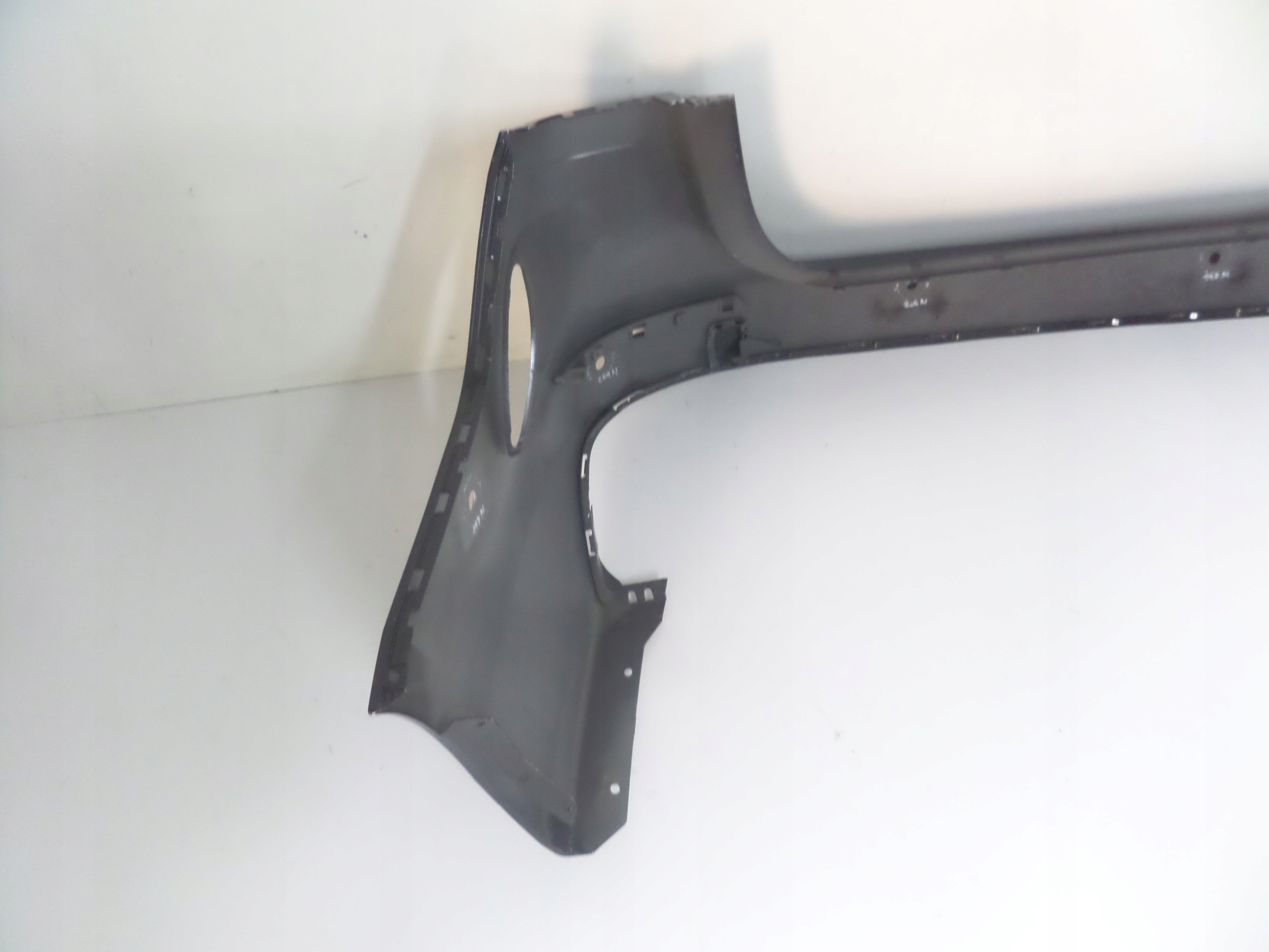 ZADNÝ NÁRAZNÍK BMW 2 F44 19-