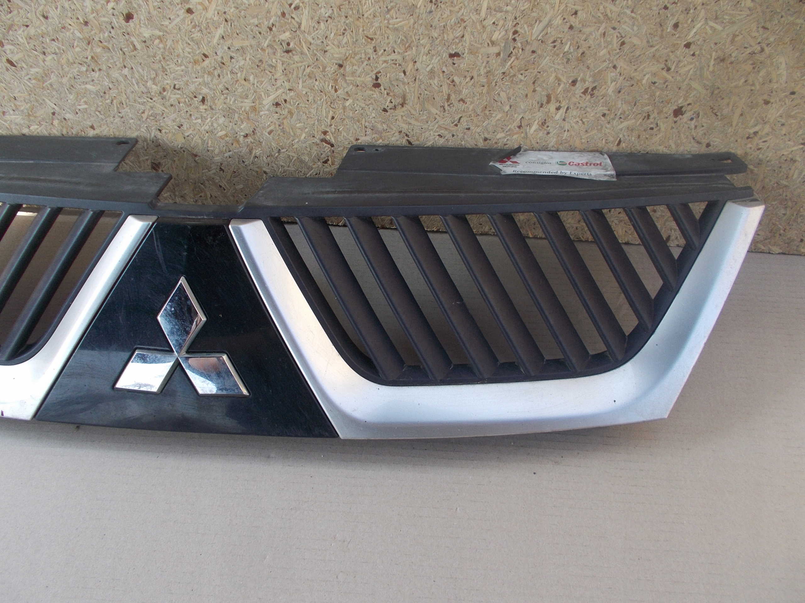 MRIEZKA LISTA MITSUBISHI OUTLANDER 07-