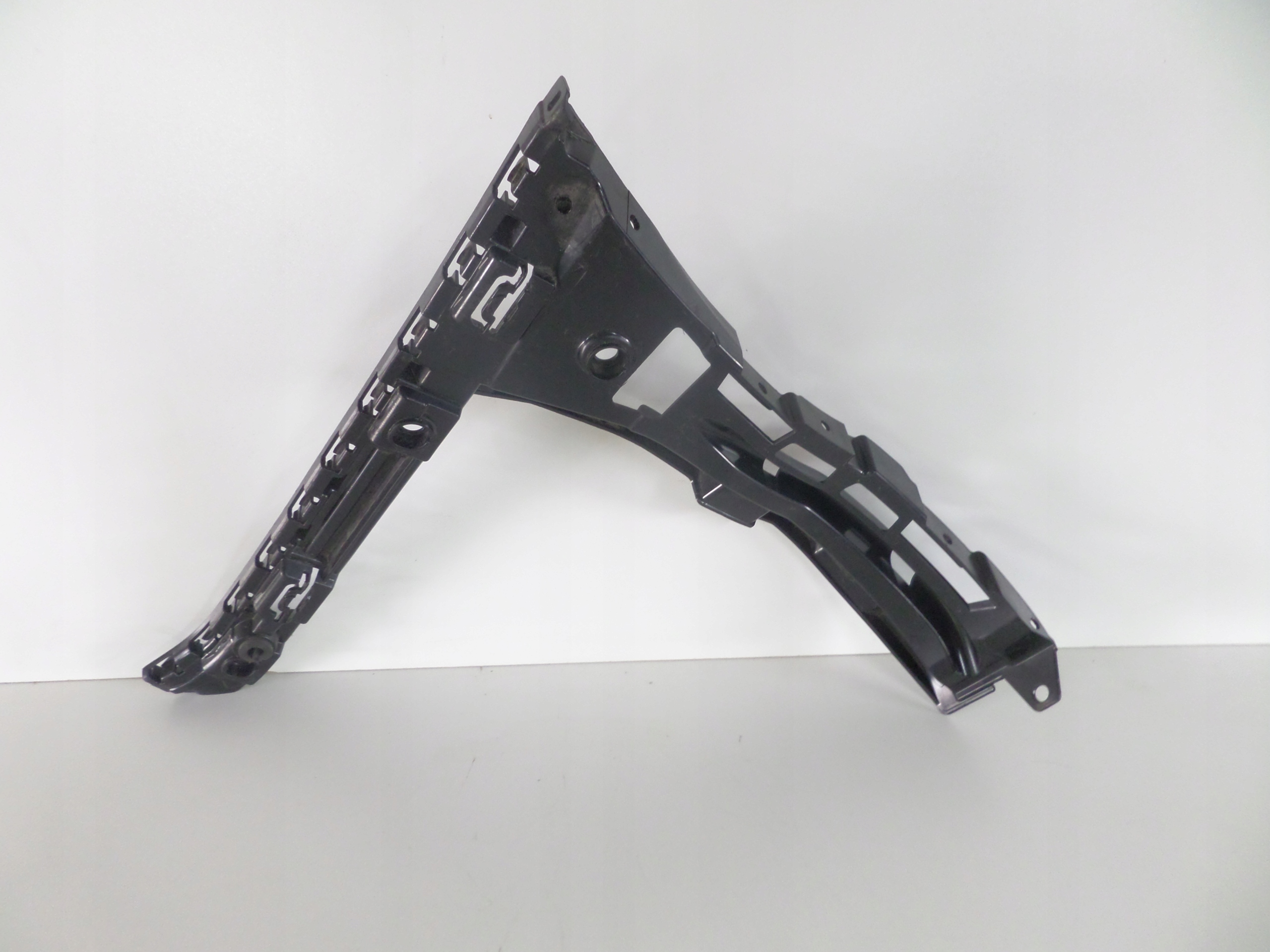 LAVY ZADNY DRZIAK MERCEDES C KLASA W205 14-