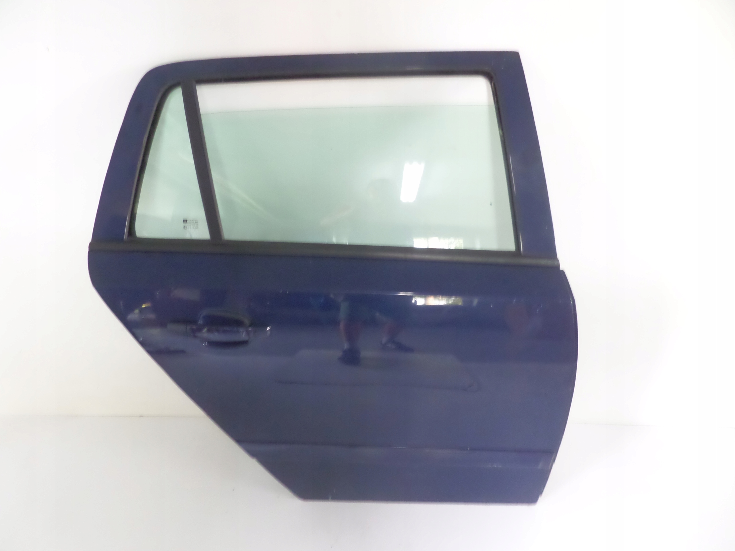 PRAVE ZADNE DVERE OPEL ASTRA III H 04- KOMBI
