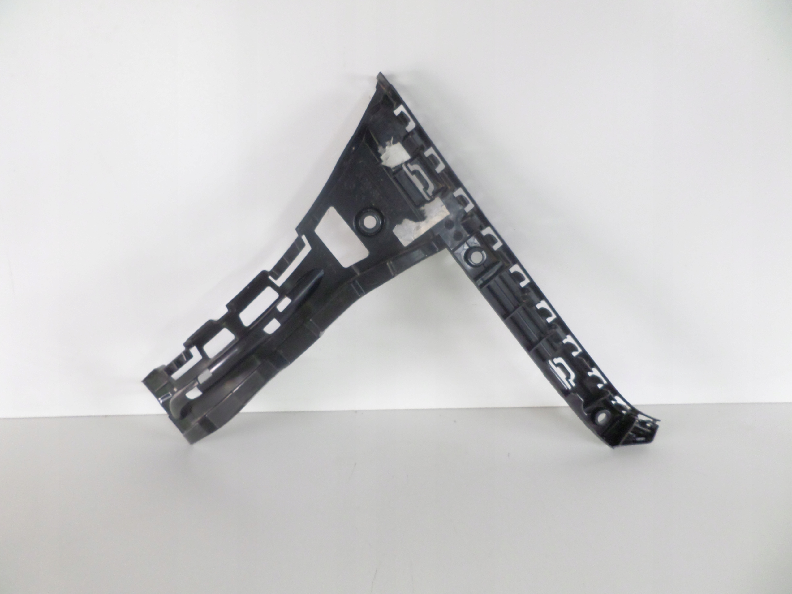 LAVY ZADNY DRZIAK MERCEDES C KLASA W205 14-