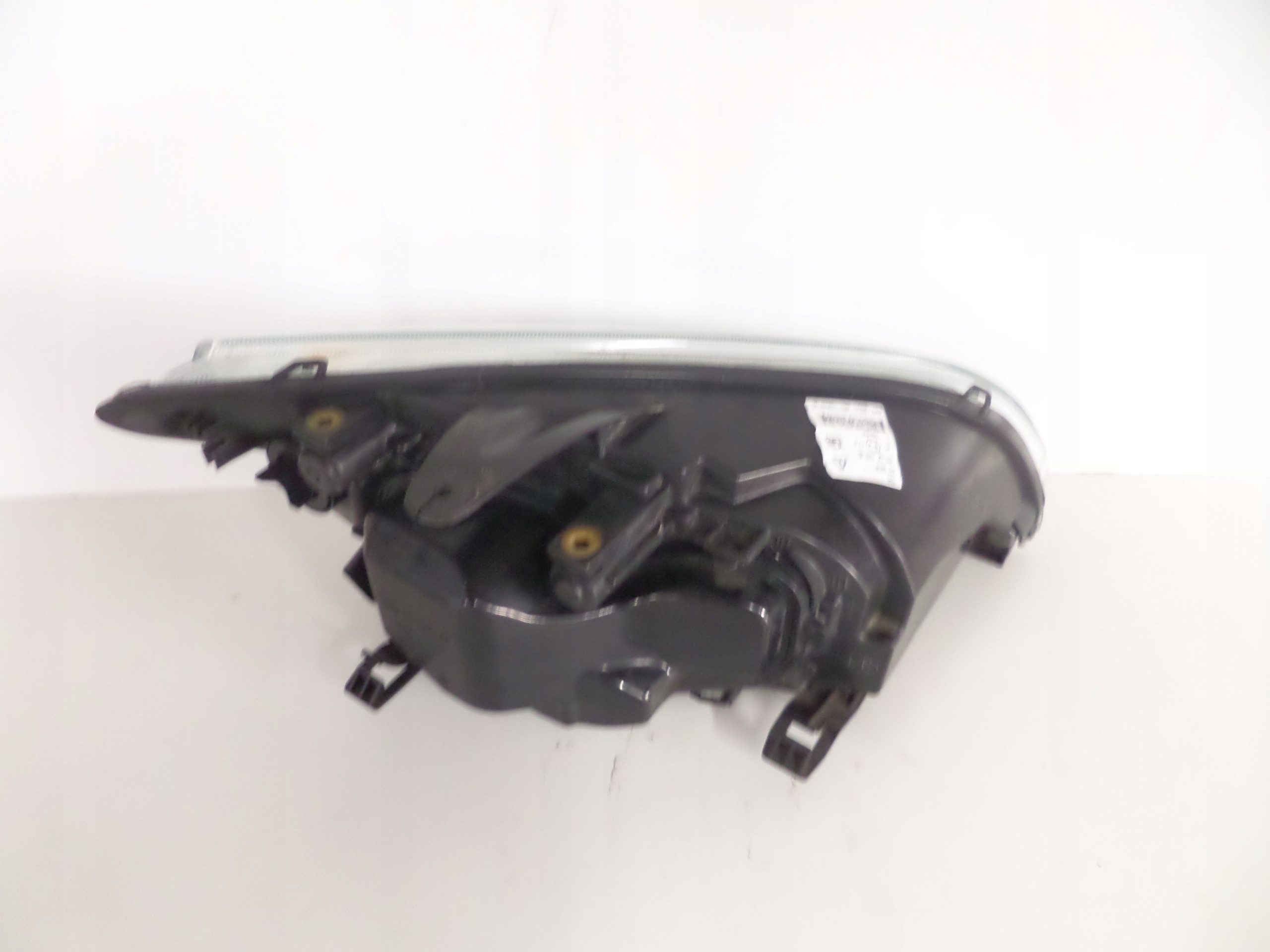 LAVE PREDNE SVETLO FORD FOCUS II 04-08