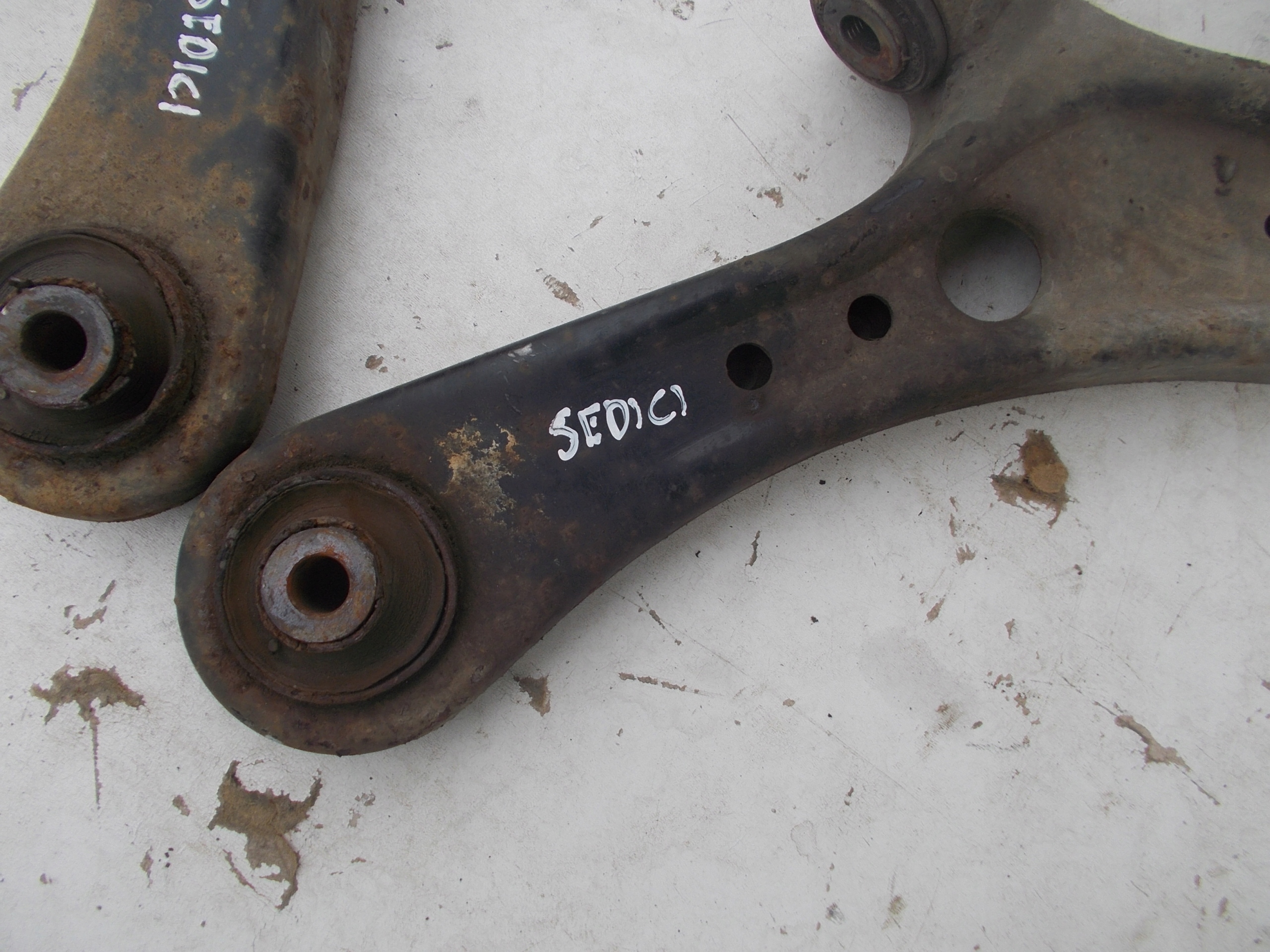 PRAVE RAMENO FIAT SEDICI SUZUKI SX4