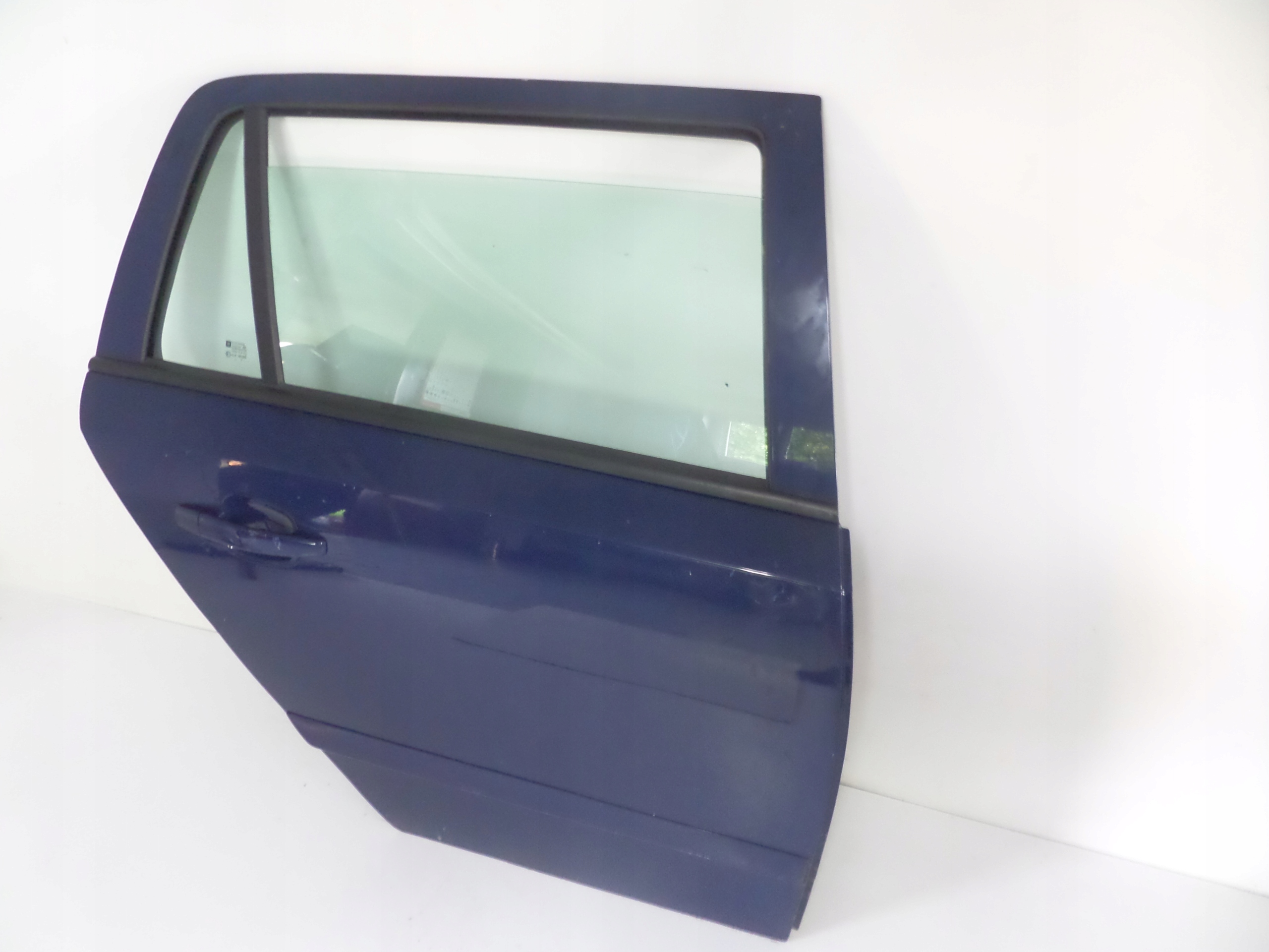 PRAVE ZADNE DVERE OPEL ASTRA III H 04- KOMBI