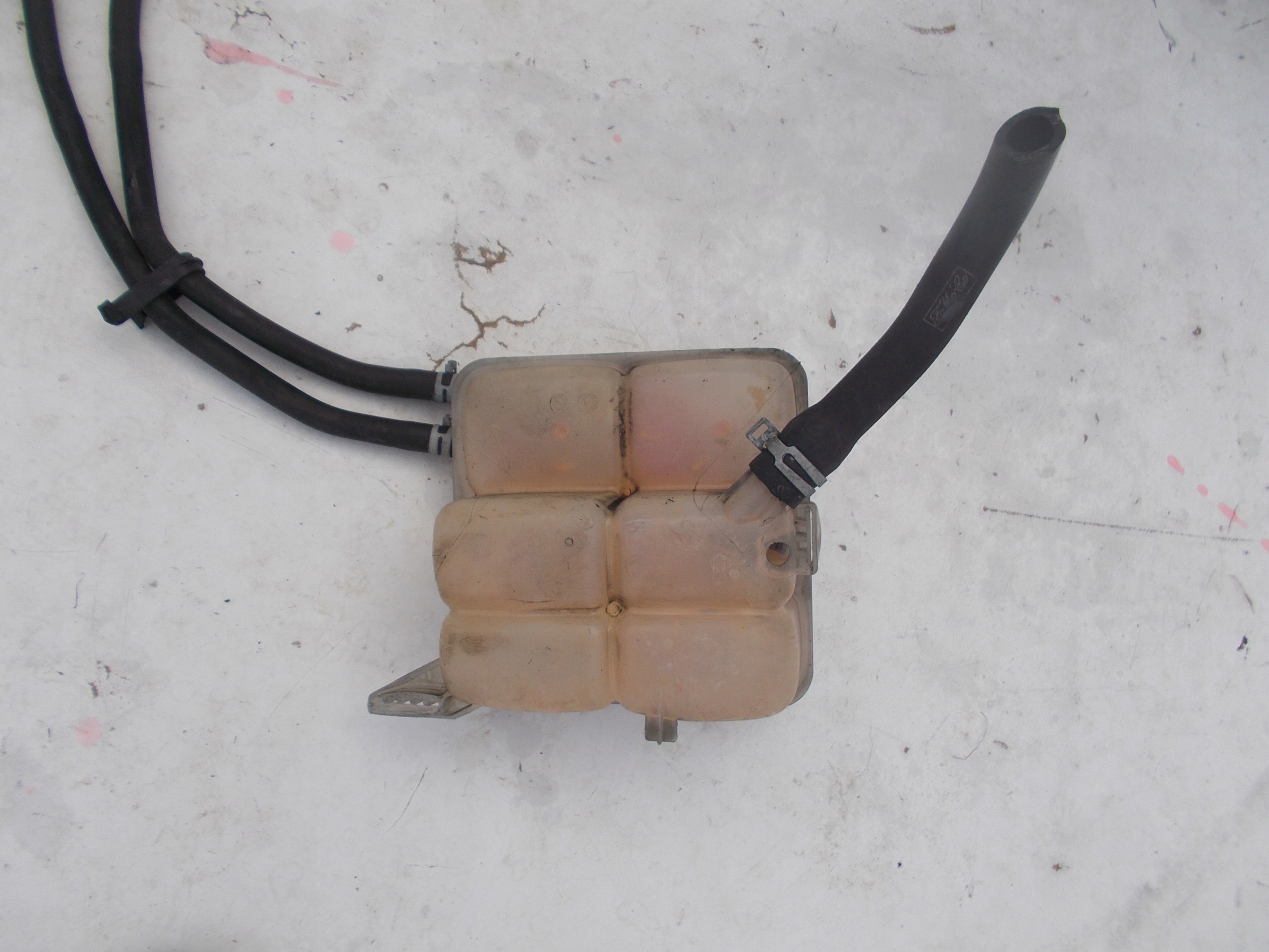 VYROVNAVACIA NADOBKA FORD C-MAX 1.6TDCI