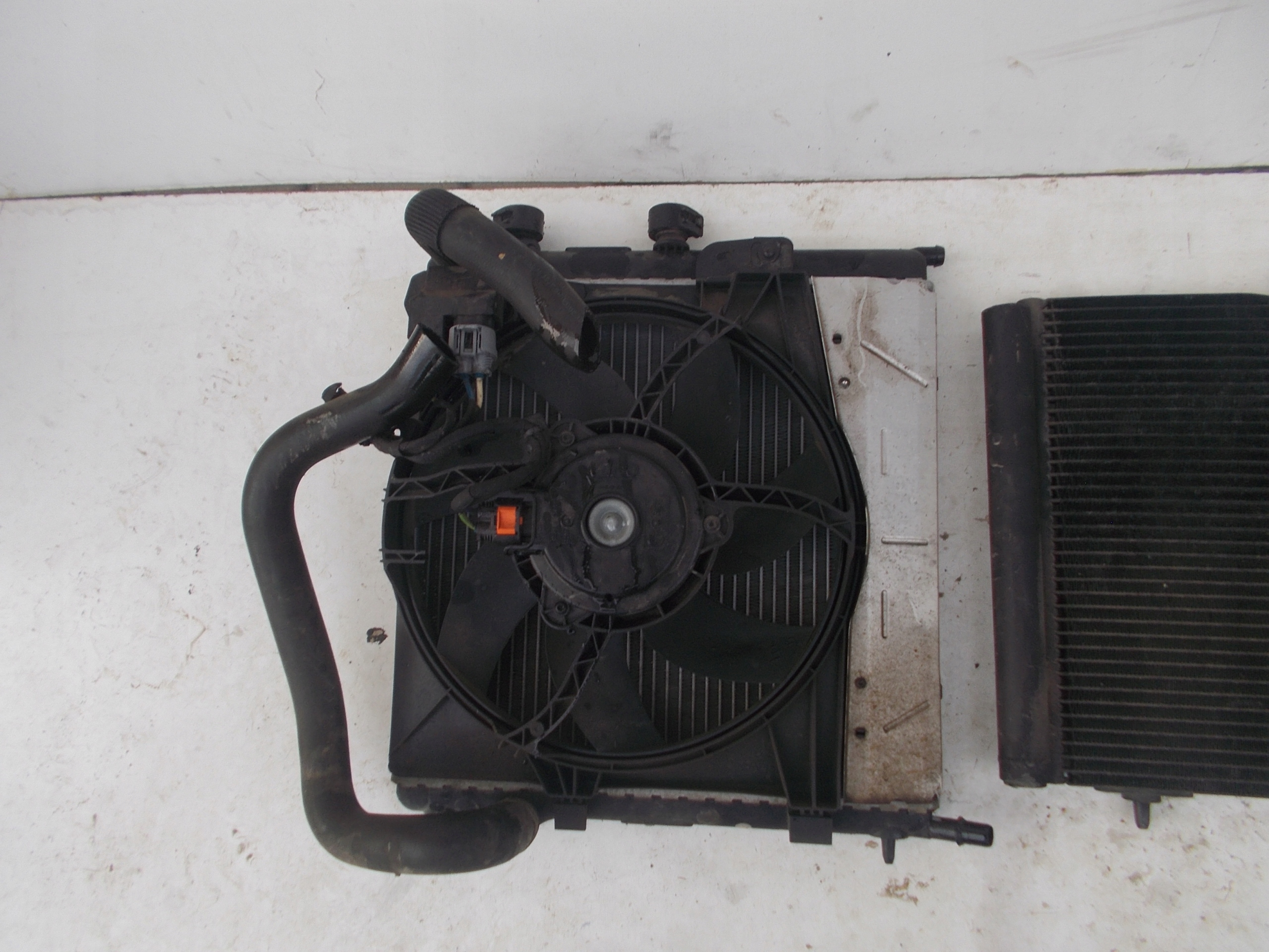 CHLADIC CHLADIČE VENTILATOR PEUGEOT 207 1.4