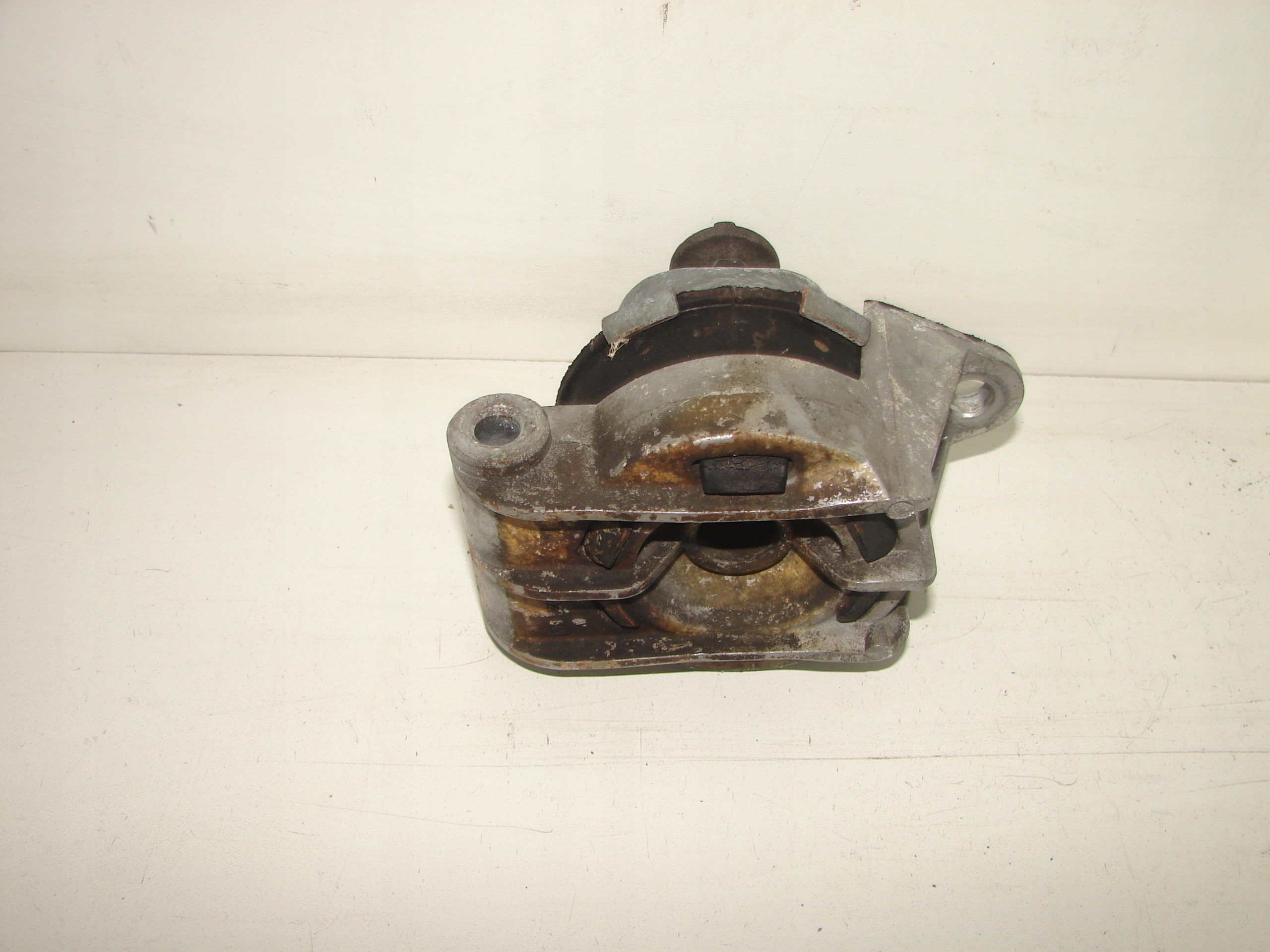 SILENBLOK DRZIAK MOTORA – ZADNY OPEL ZAFIRA B 05- 1.6B 16V