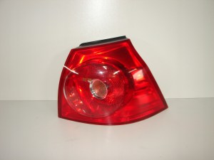 PRAVE ZADNE SVETLO VW GOLF V 5 03-09 HB PRAVE ZADNE SVETLO VW GOLF V 5 03-09 HB