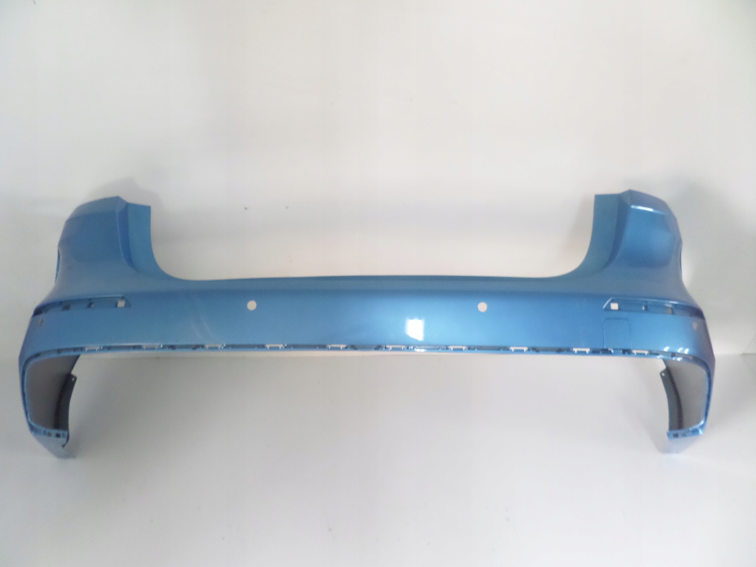 ZADNÝ NÁRAZNÍK BMW 2 F44 19-