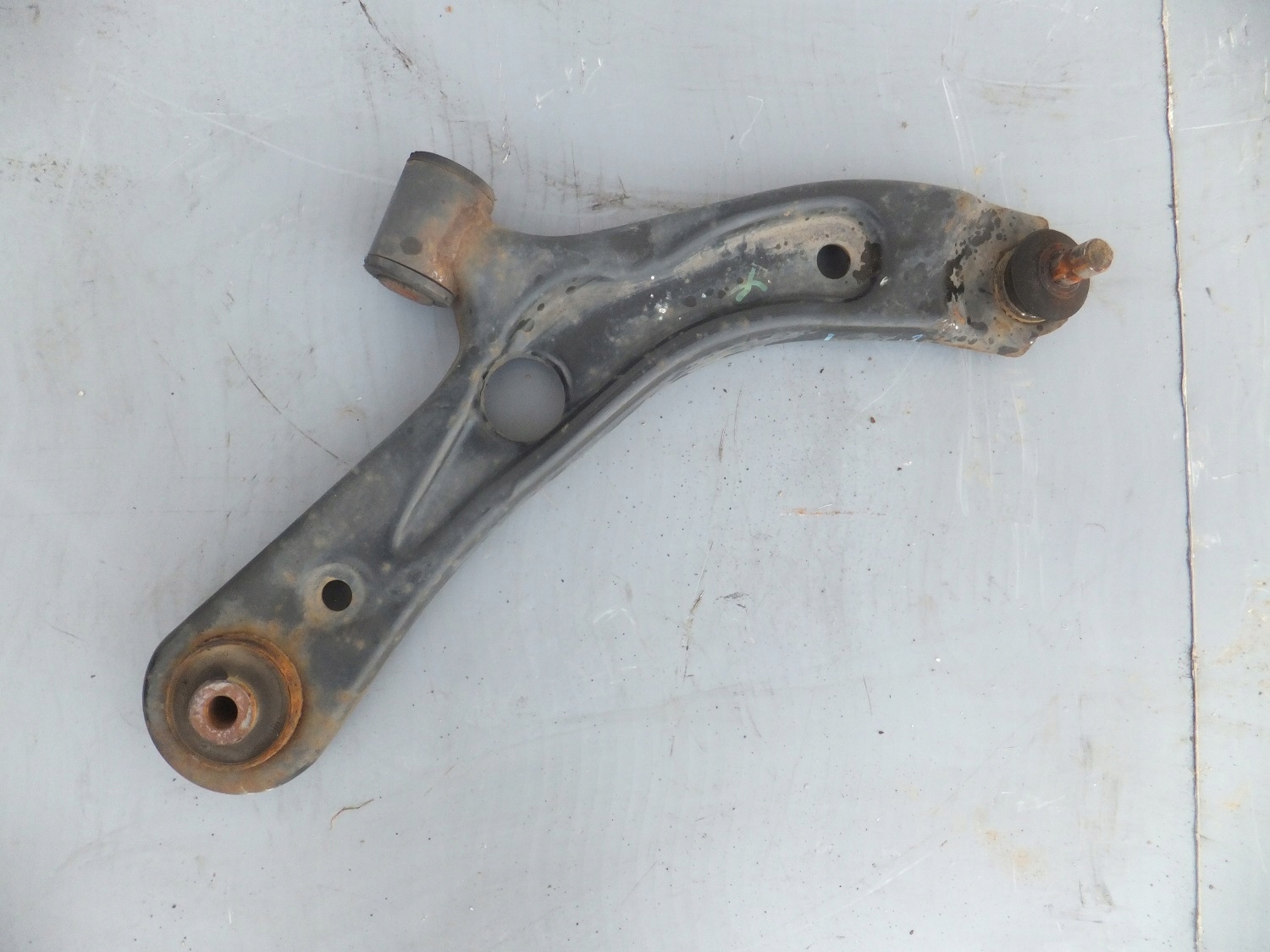 PRAVE RAMENO Suzuki Splash Opel Agila B