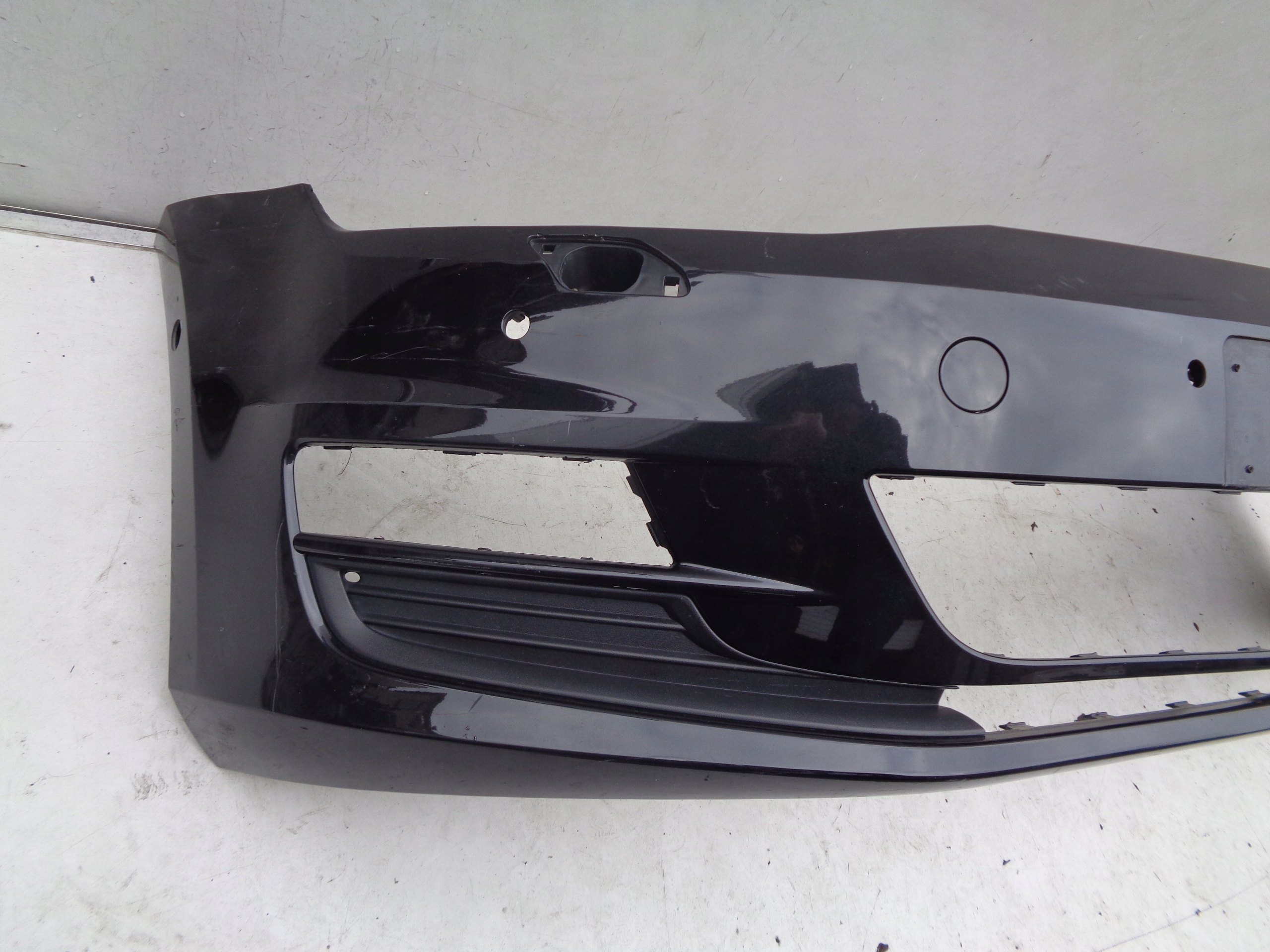 PREDNÝ NÁRAZNÍK VW GOLF VII 5G0 12-16 NR 15300