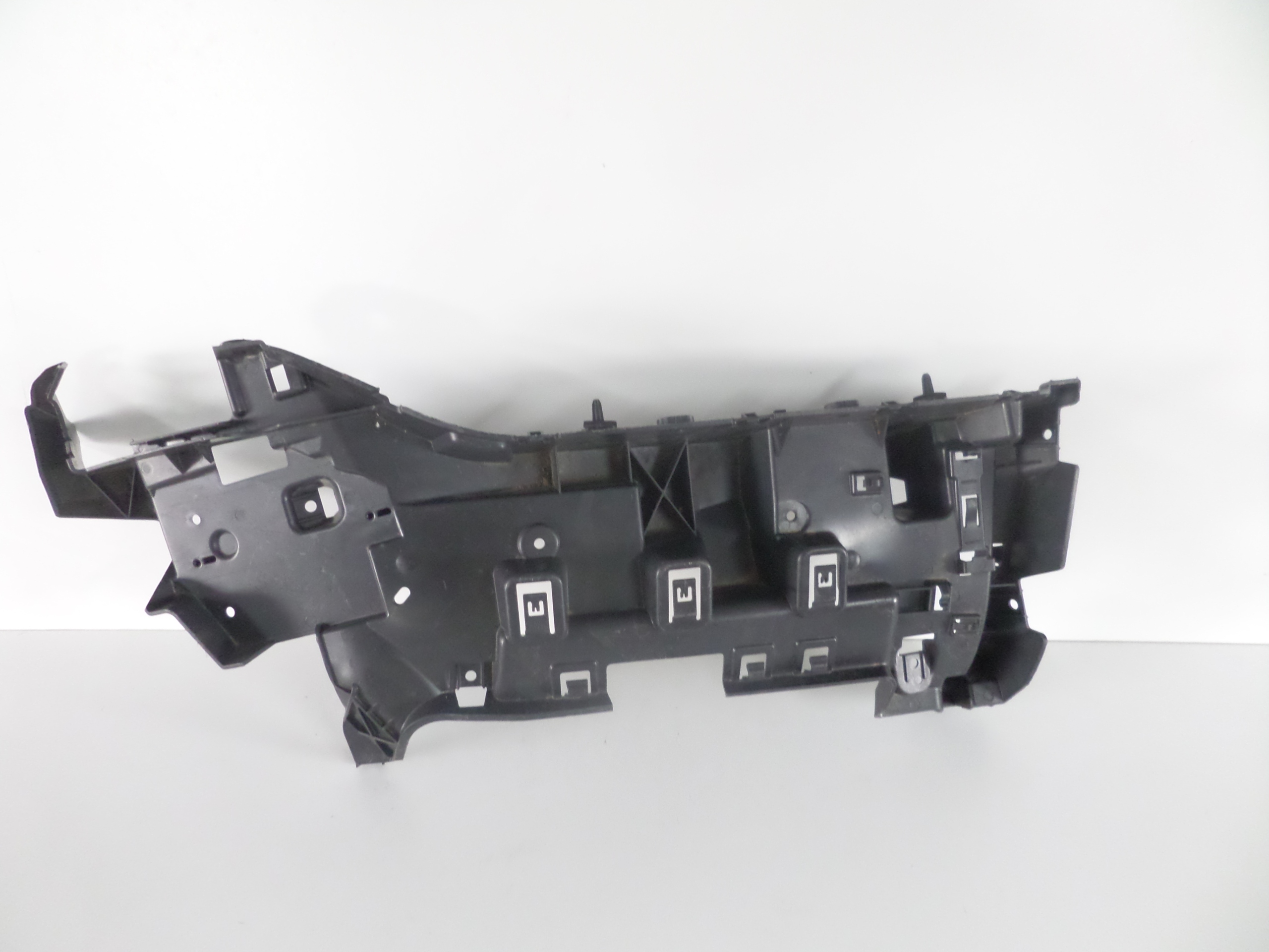 PRAVY ZADNY DRZIAK LAND ROVER DISCOVERY 16-