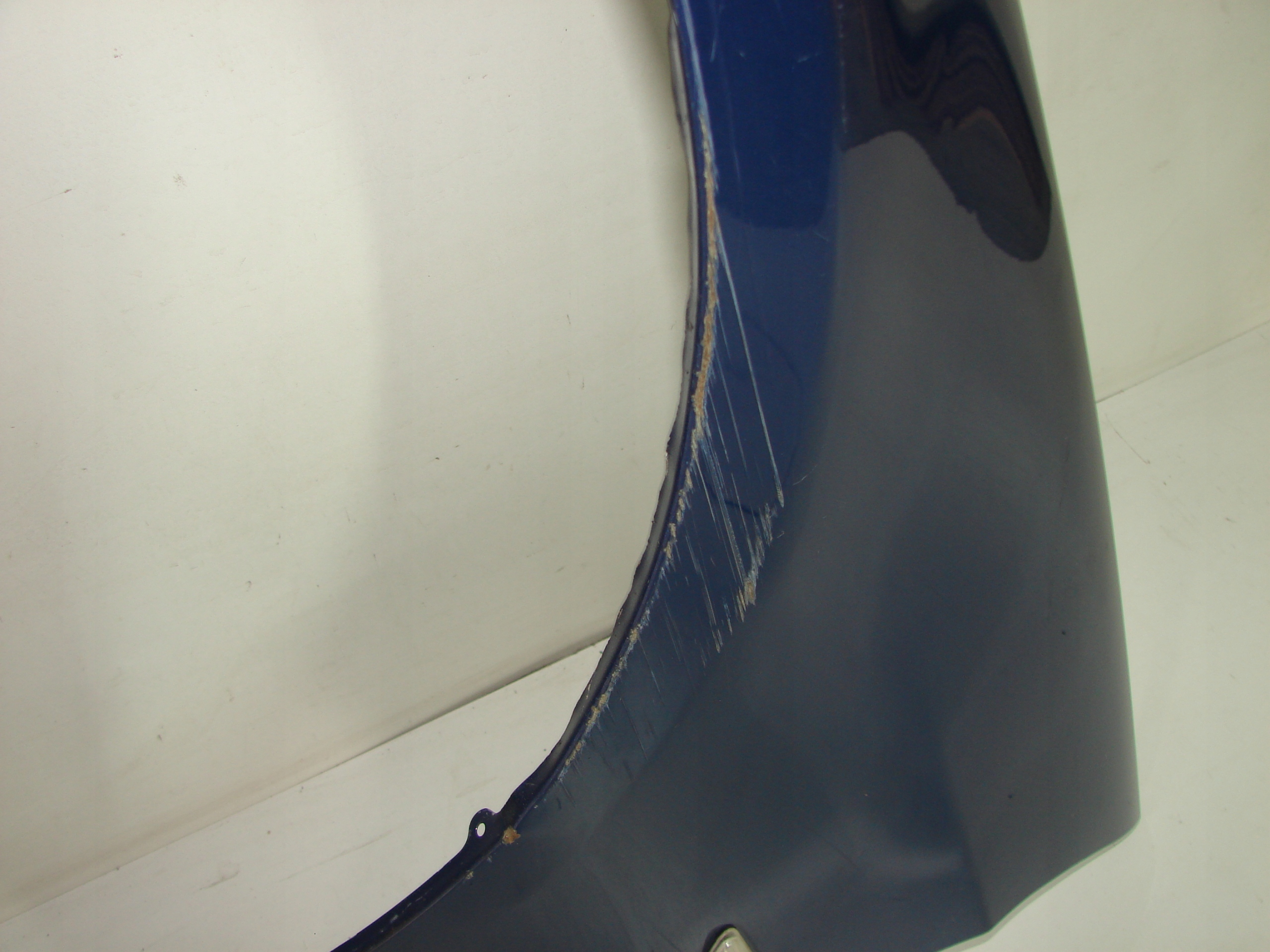 ĽAVÝ PREDNÝ BLATNÍK BMW 3 E90 E91 04-12