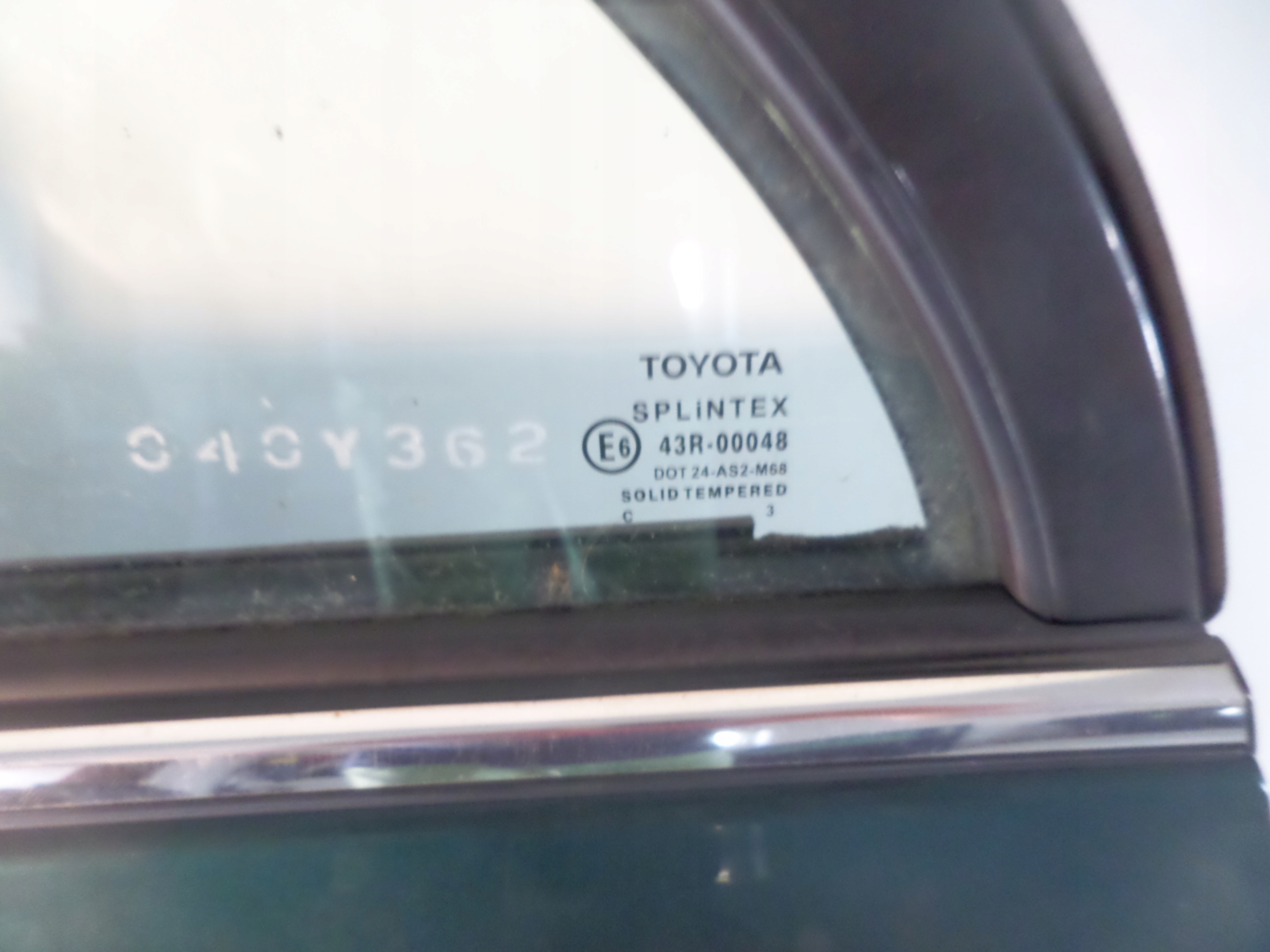 LAVE ZADNE DVERE TOYOTA AVENSIS T25 03-08 SEDAN
