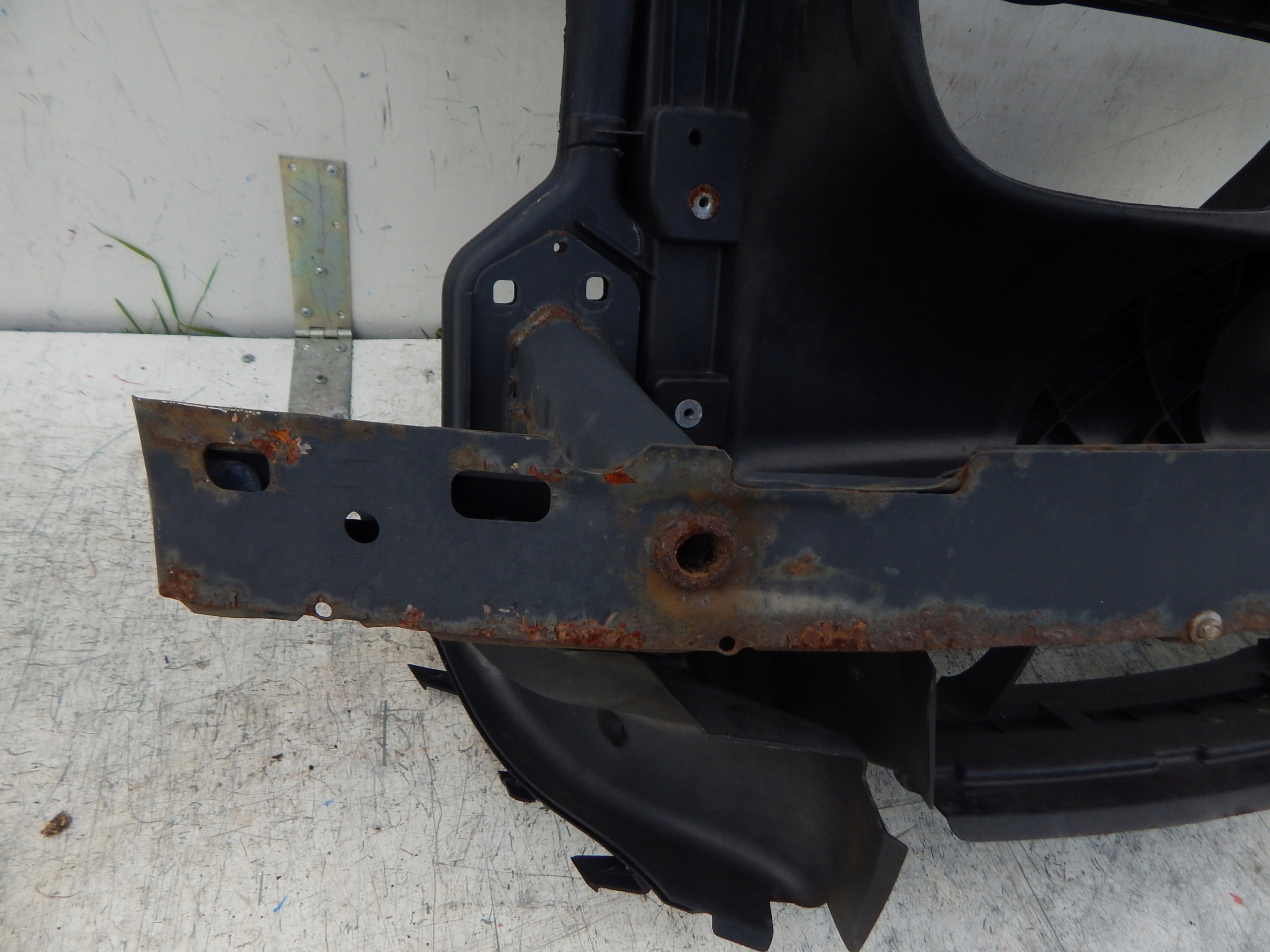 BMW 1 E81 E82 E87 PREDNE CELO