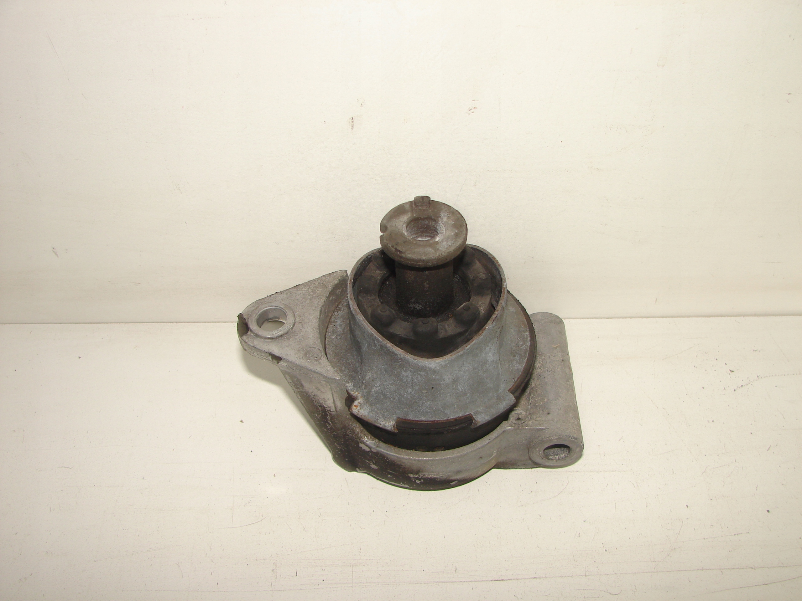 SILENBLOK DRZIAK MOTORA – ZADNY OPEL ZAFIRA B 05- 1.6B 16V