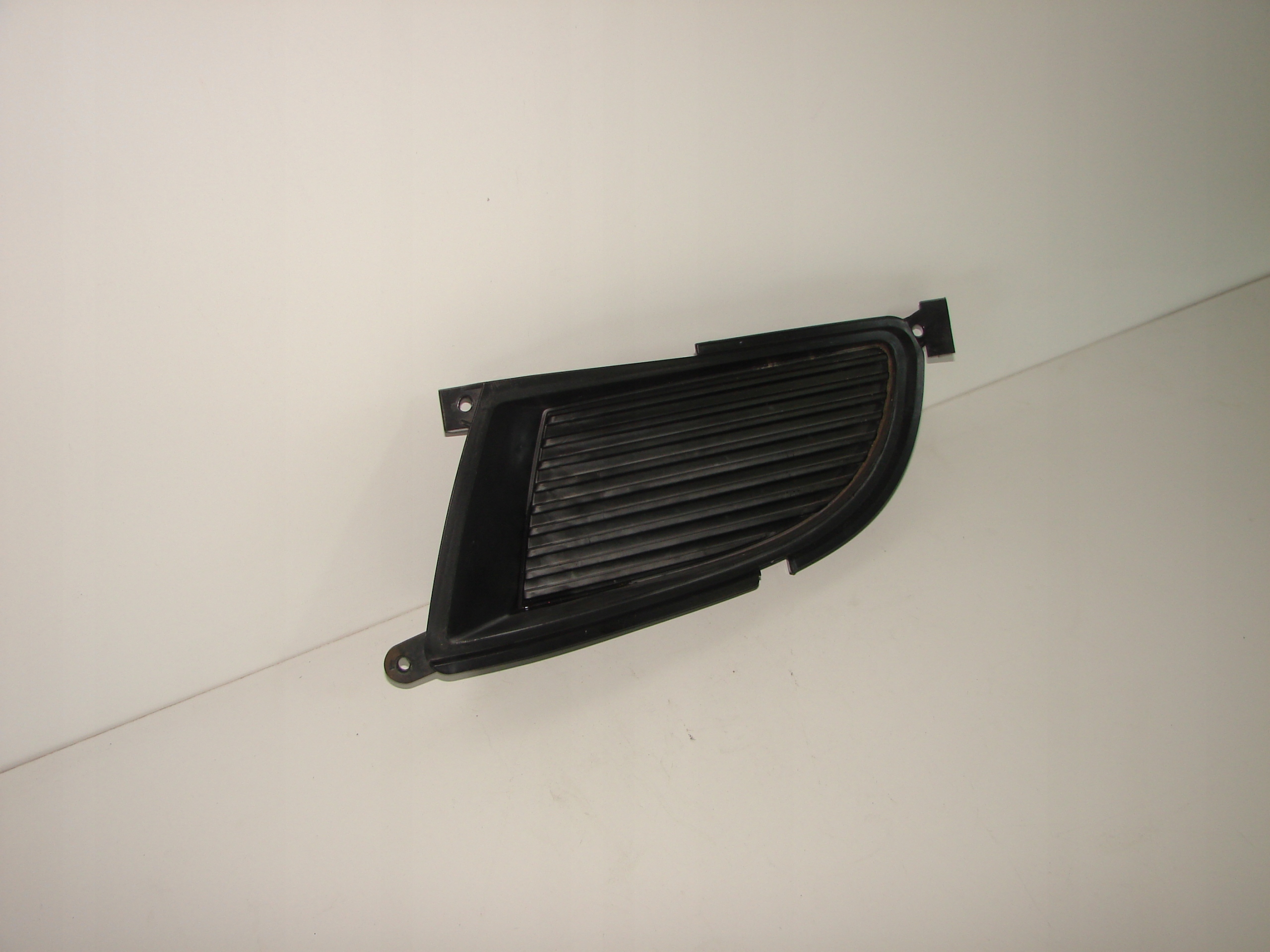 LAVA LISTA MRIEZKA MITSUBISHI LANCER VII 03-05